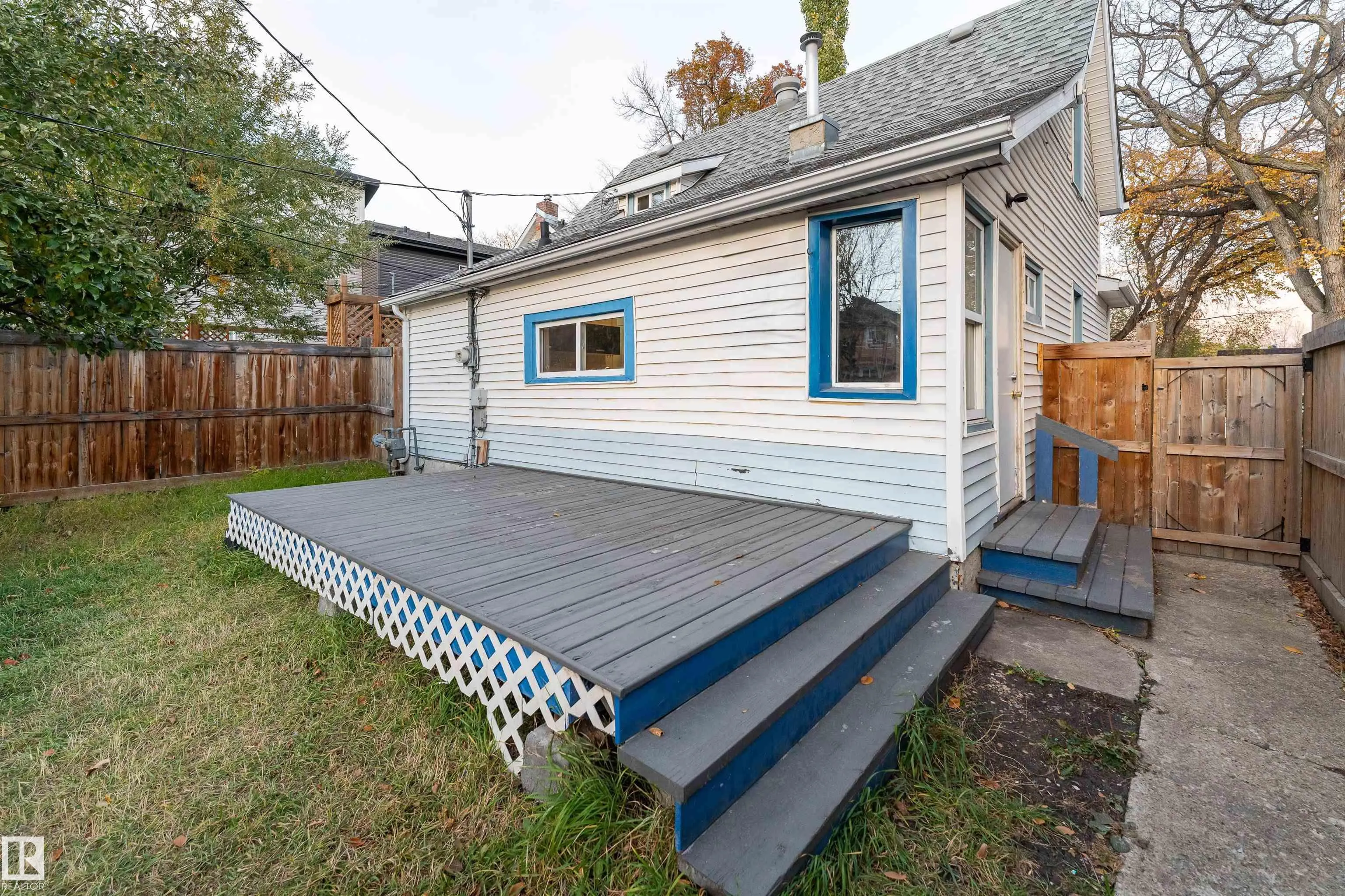 12018 95 Street