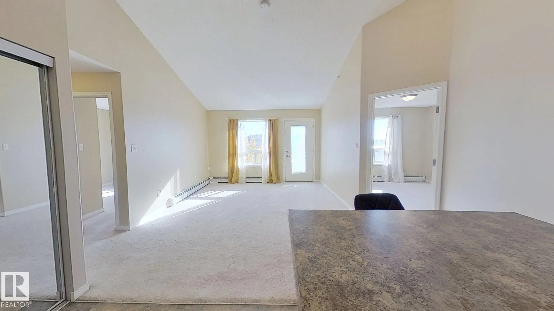 330 CLAREVIEW STATION Drive