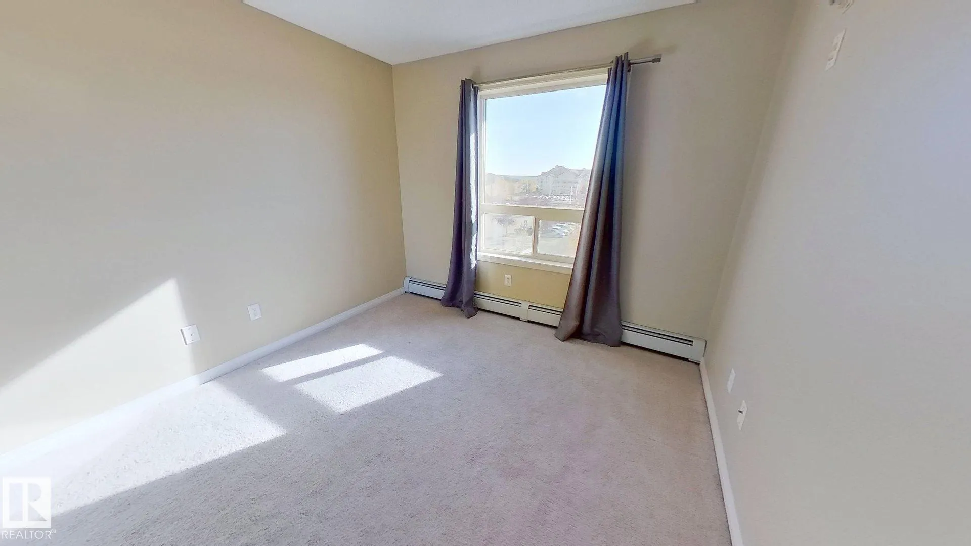 330 CLAREVIEW STATION Drive