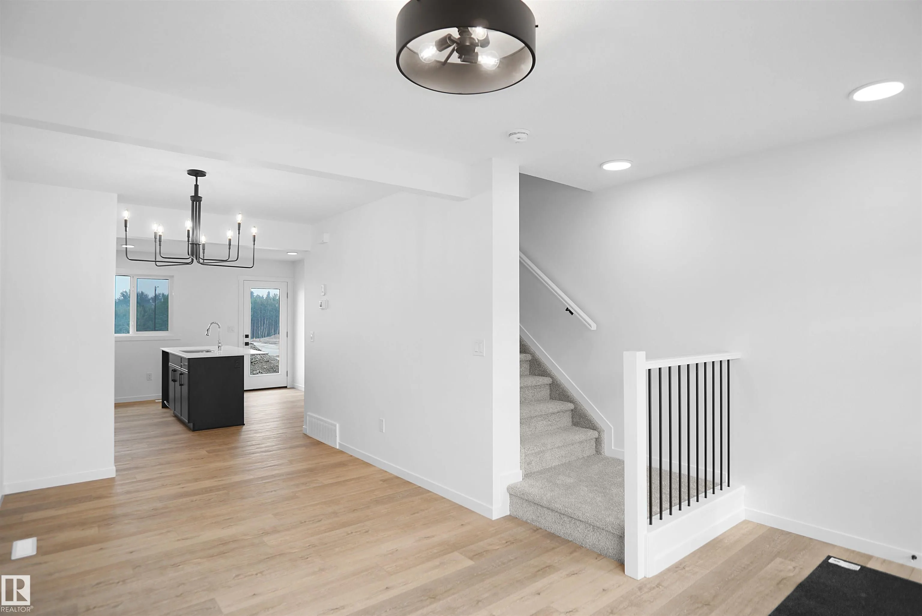 4296 KINGLET Drive