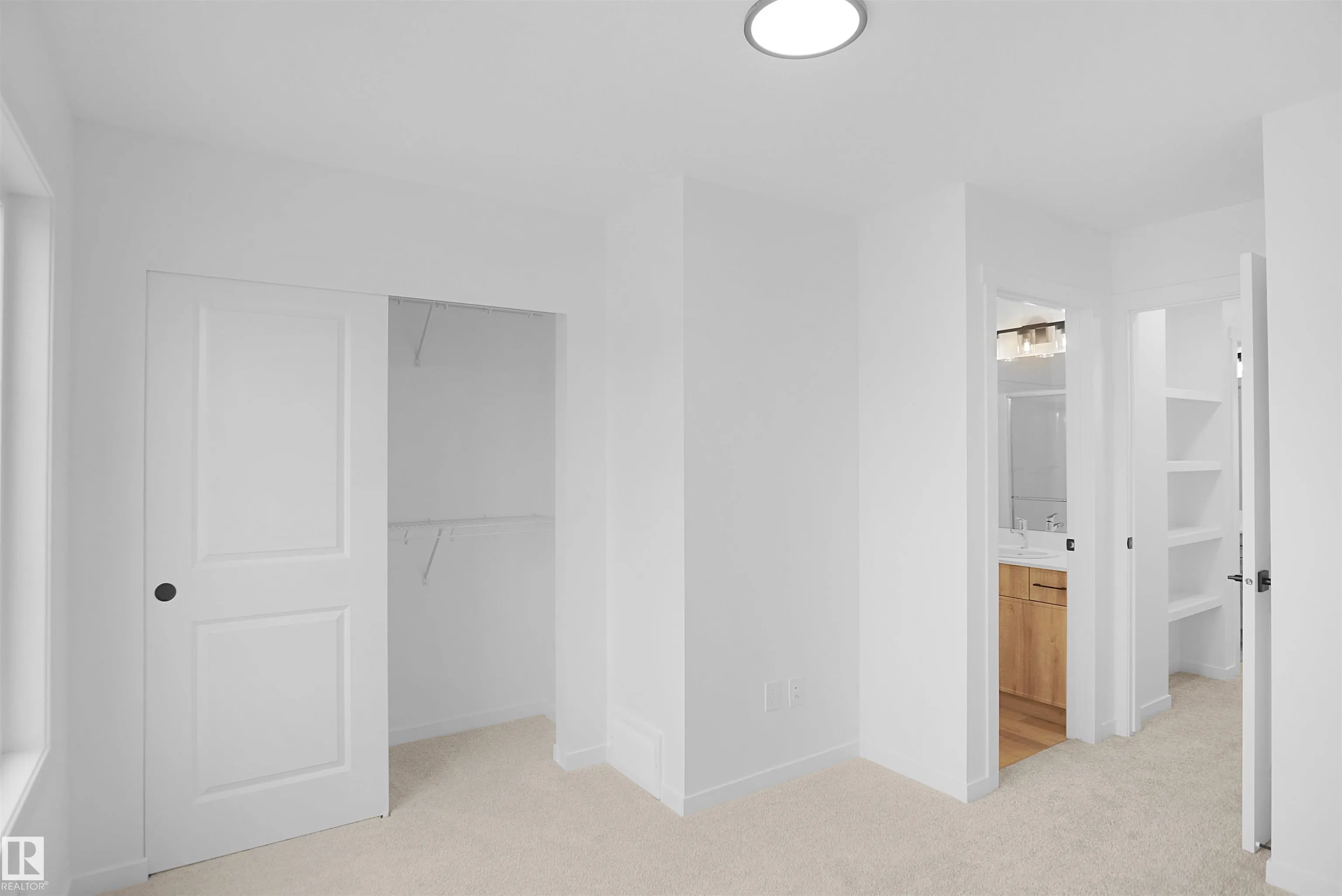 4296 KINGLET Drive