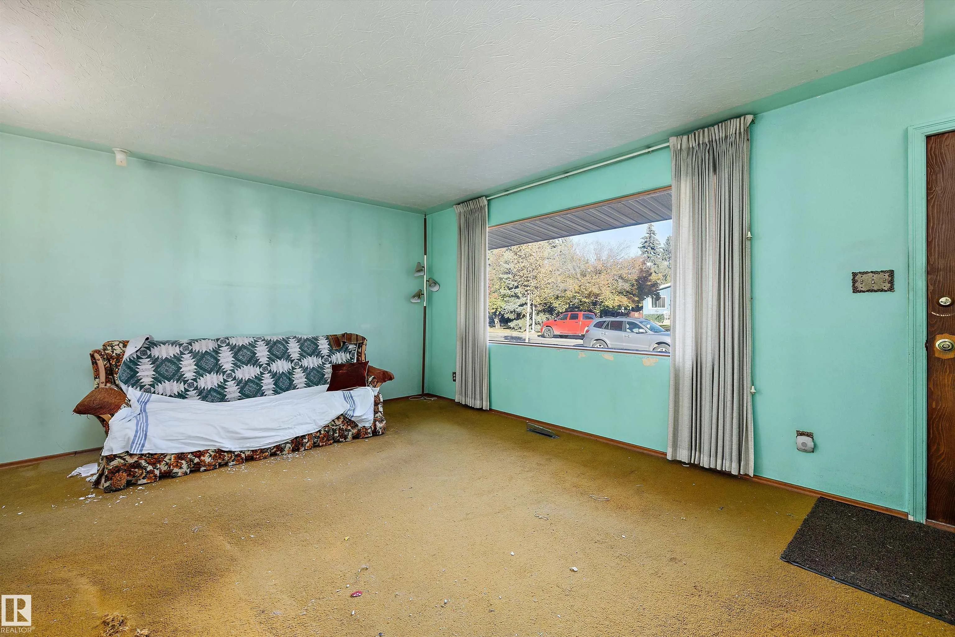13711 133 Avenue