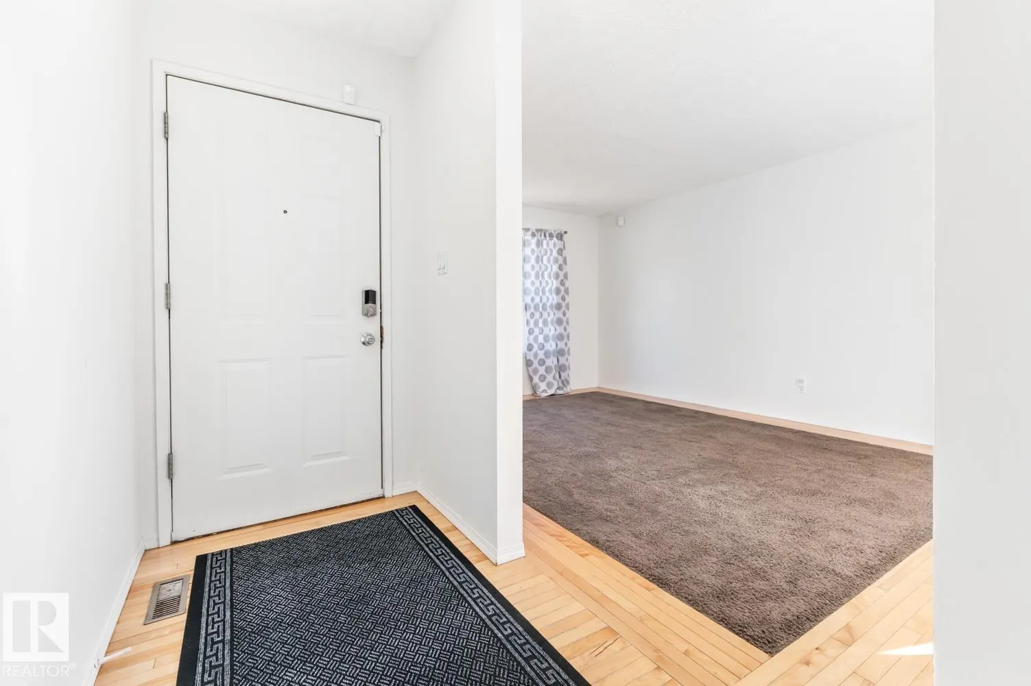 26 WEST TERRACE Place