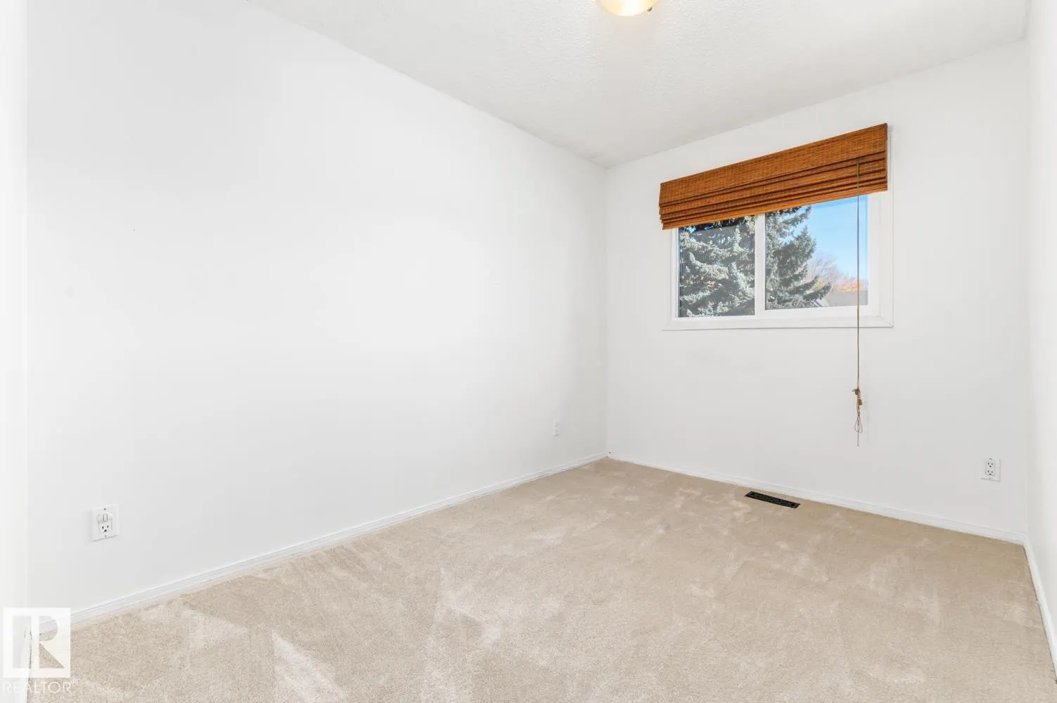 26 WEST TERRACE Place