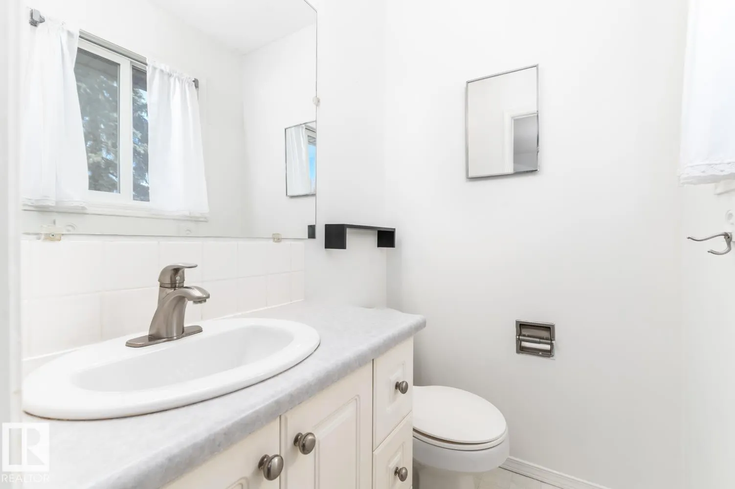 26 WEST TERRACE Place