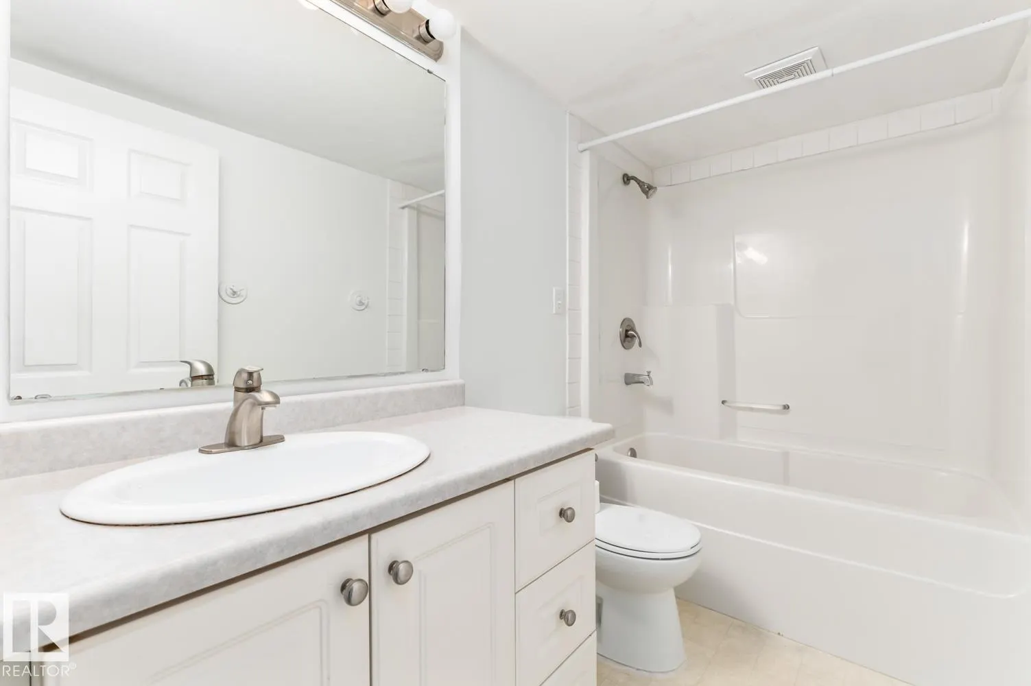 26 WEST TERRACE Place