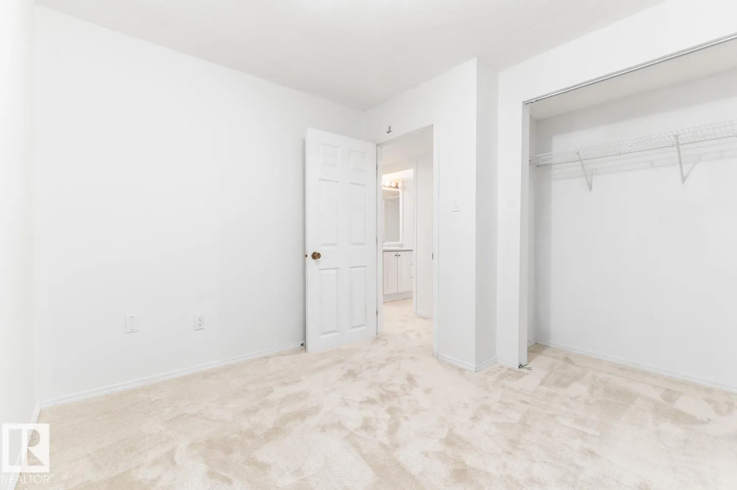 26 WEST TERRACE Place