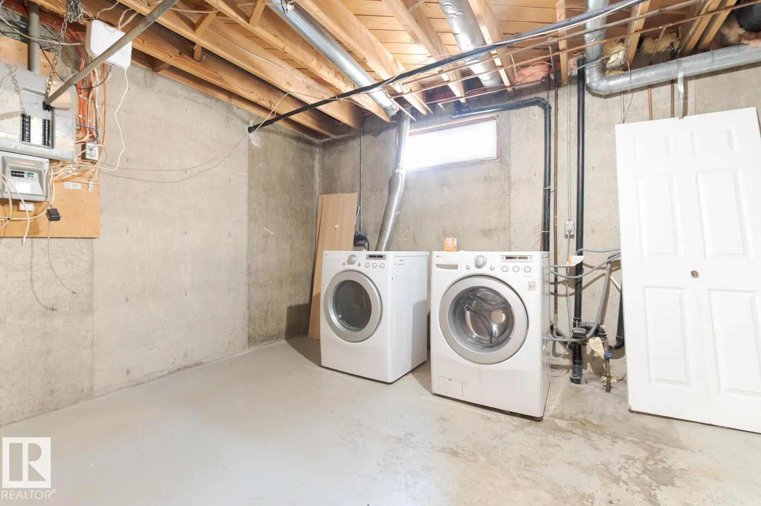 26 WEST TERRACE Place