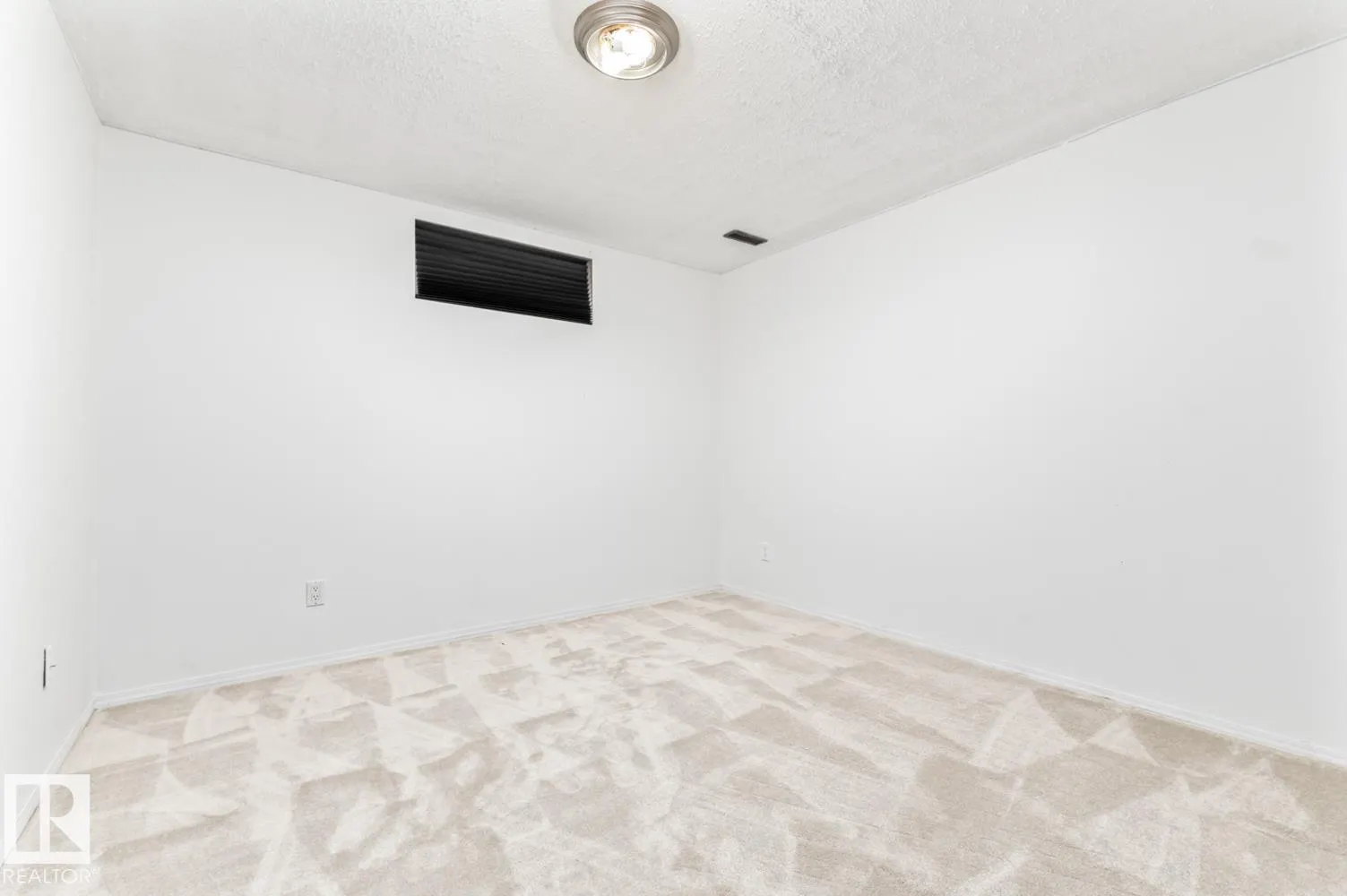 26 WEST TERRACE Place