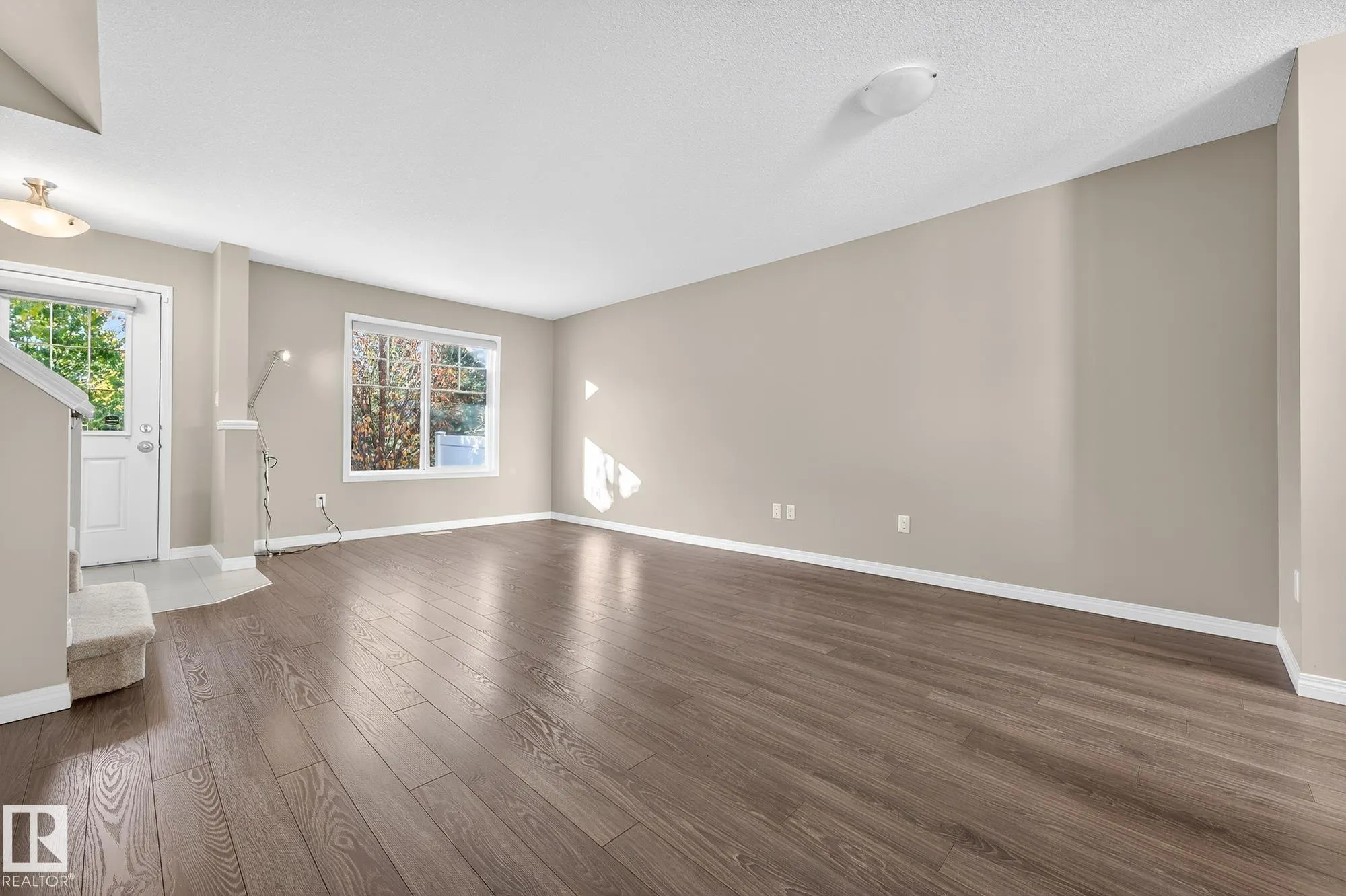 4850 TERWILLEGAR Common