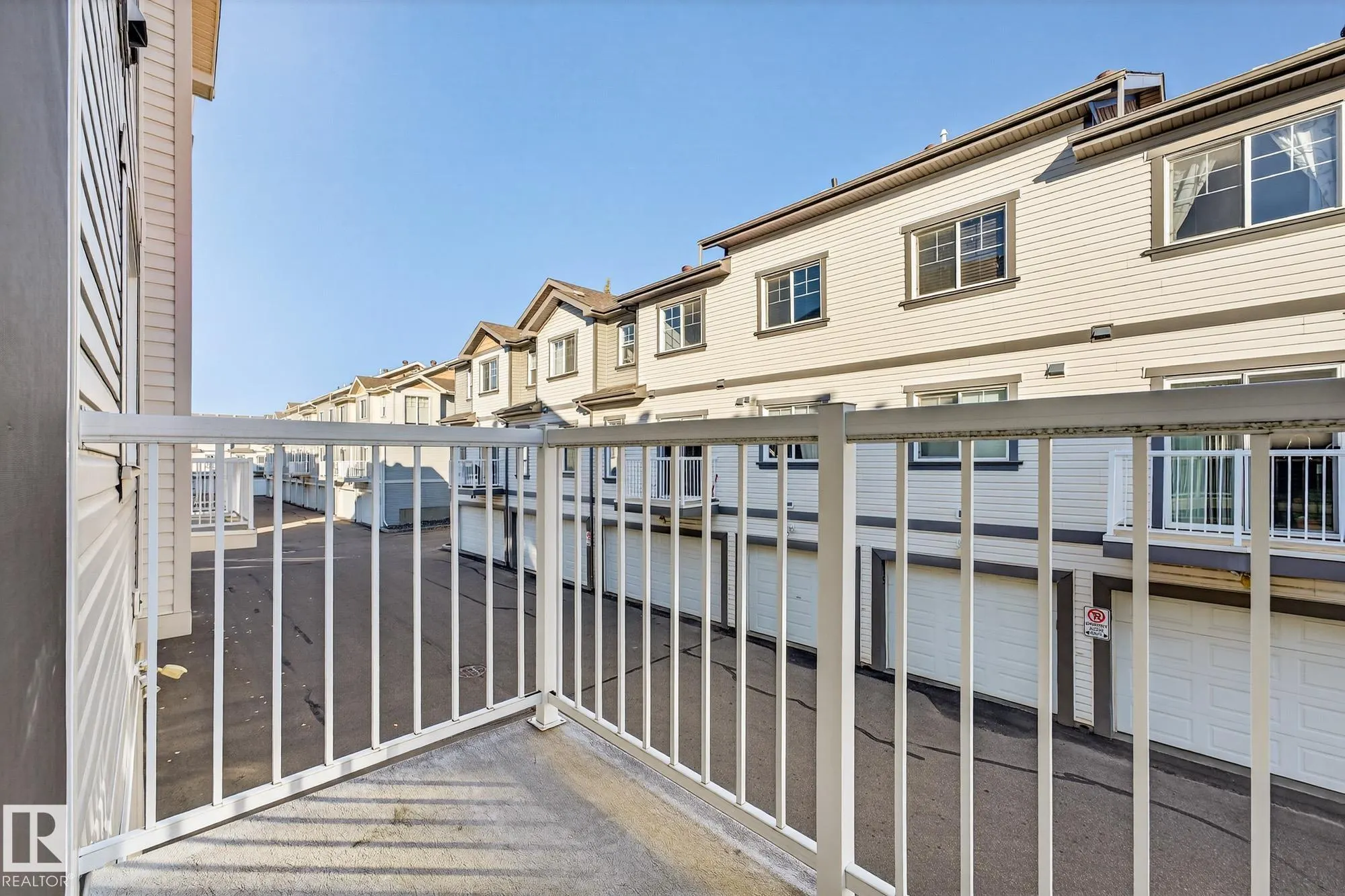 4850 TERWILLEGAR Common