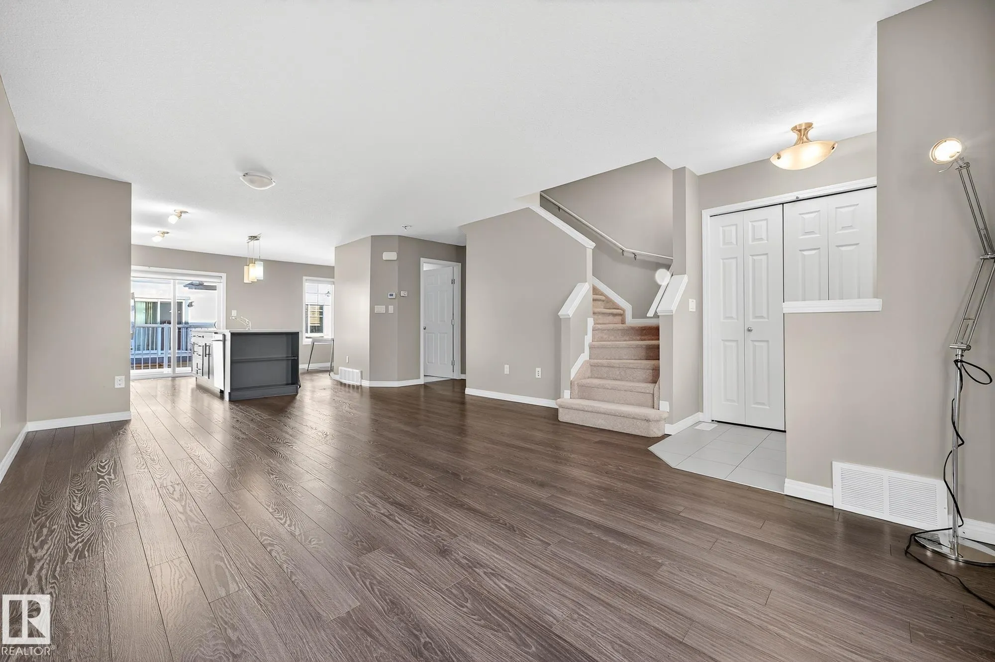 4850 TERWILLEGAR Common