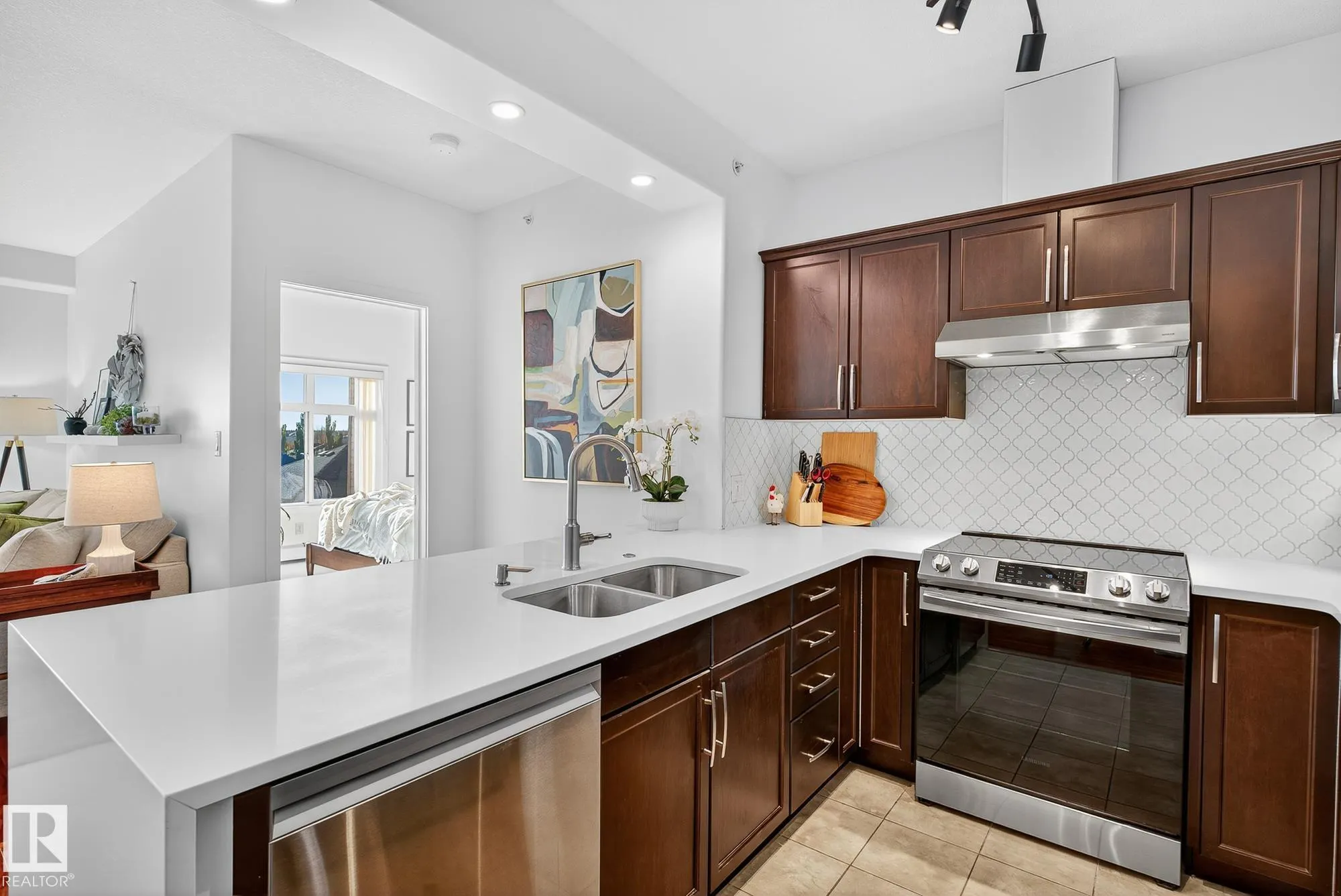 11505 ELLERSLIE Road