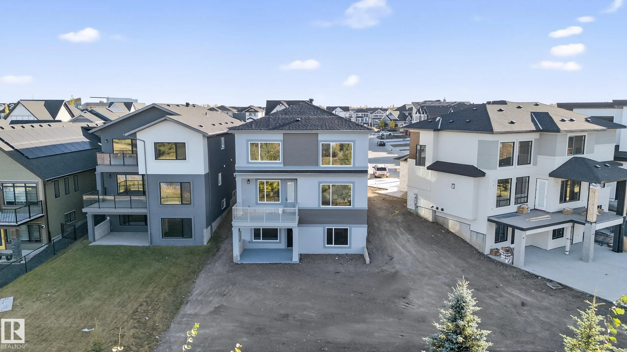 160 EDGEWATER Circle