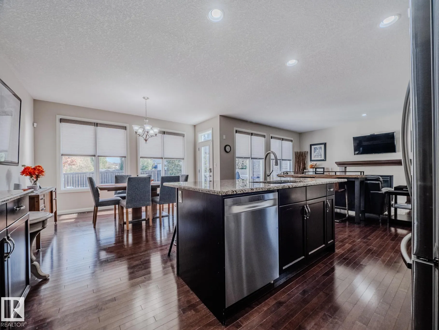6212 SUNBROOK Lane