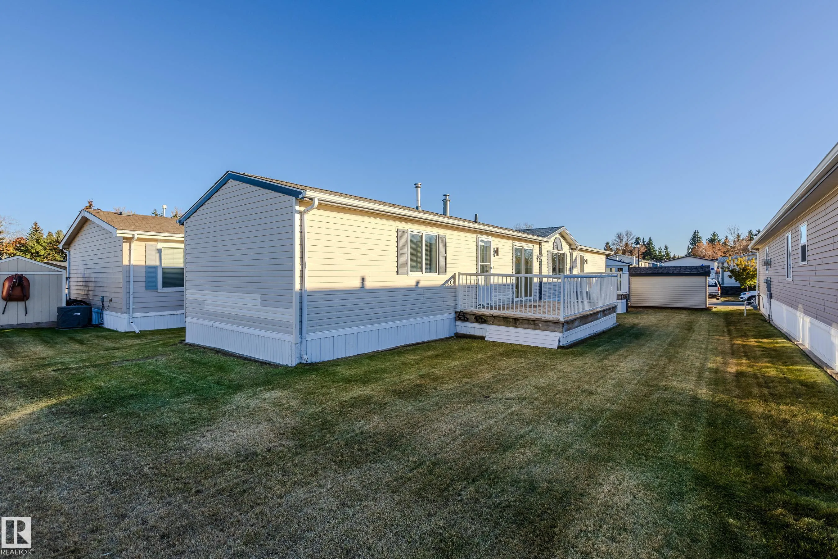 514 Maple Wood Crescent