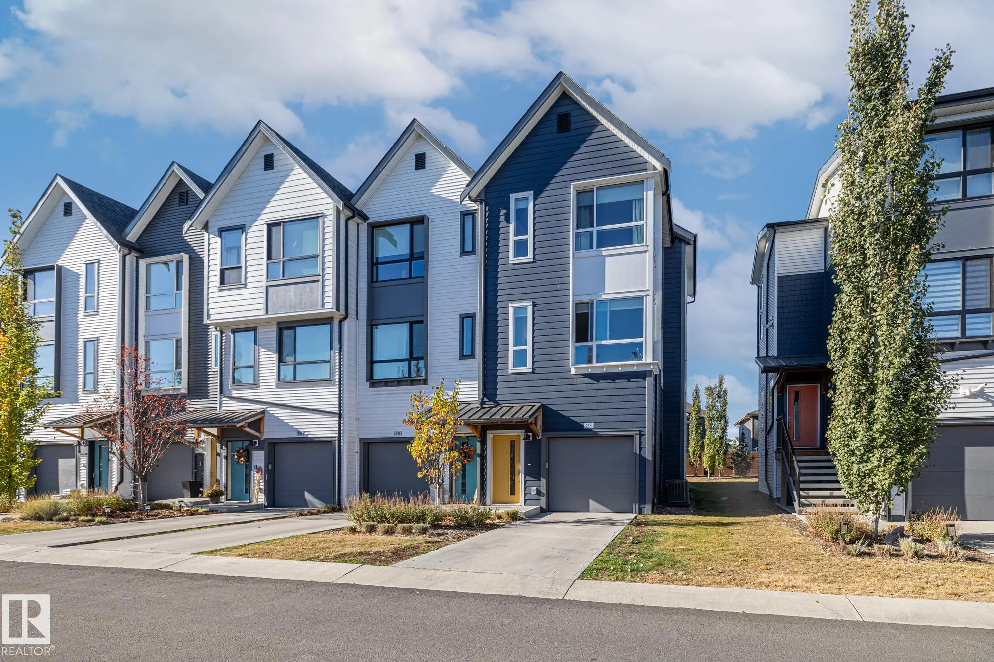 100 JENSEN LAKES Boulevard