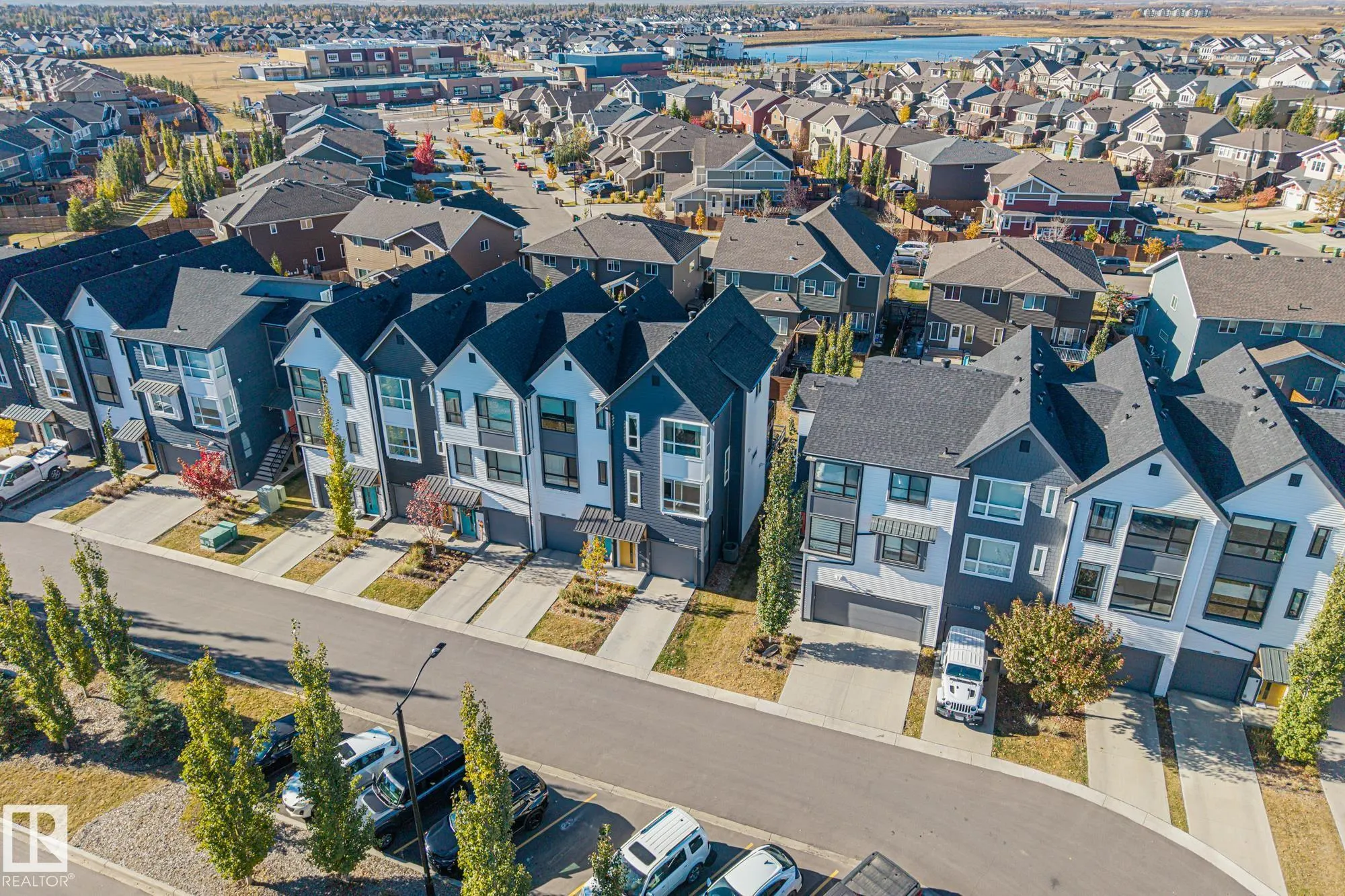 100 JENSEN LAKES Boulevard