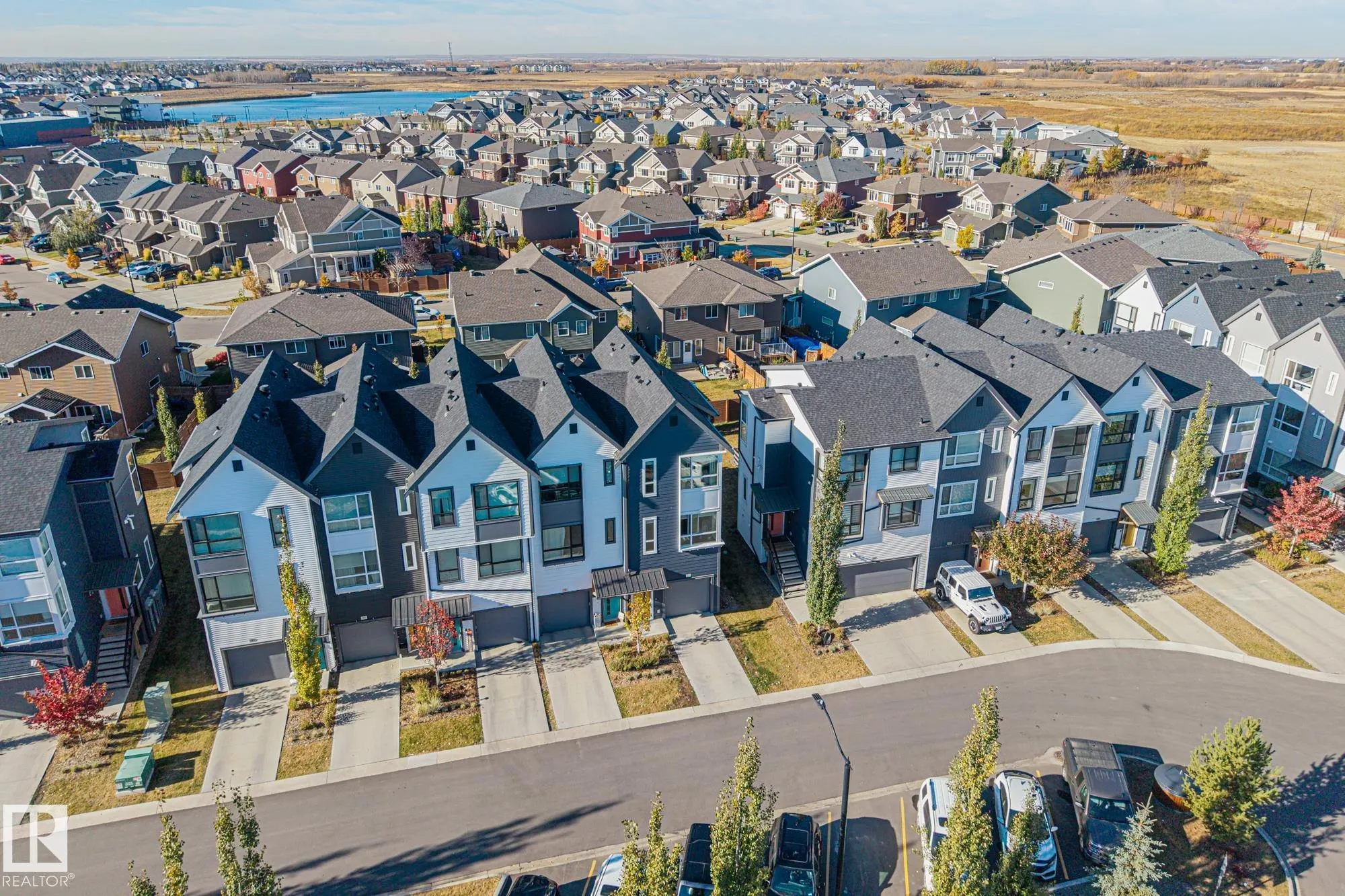 100 JENSEN LAKES Boulevard