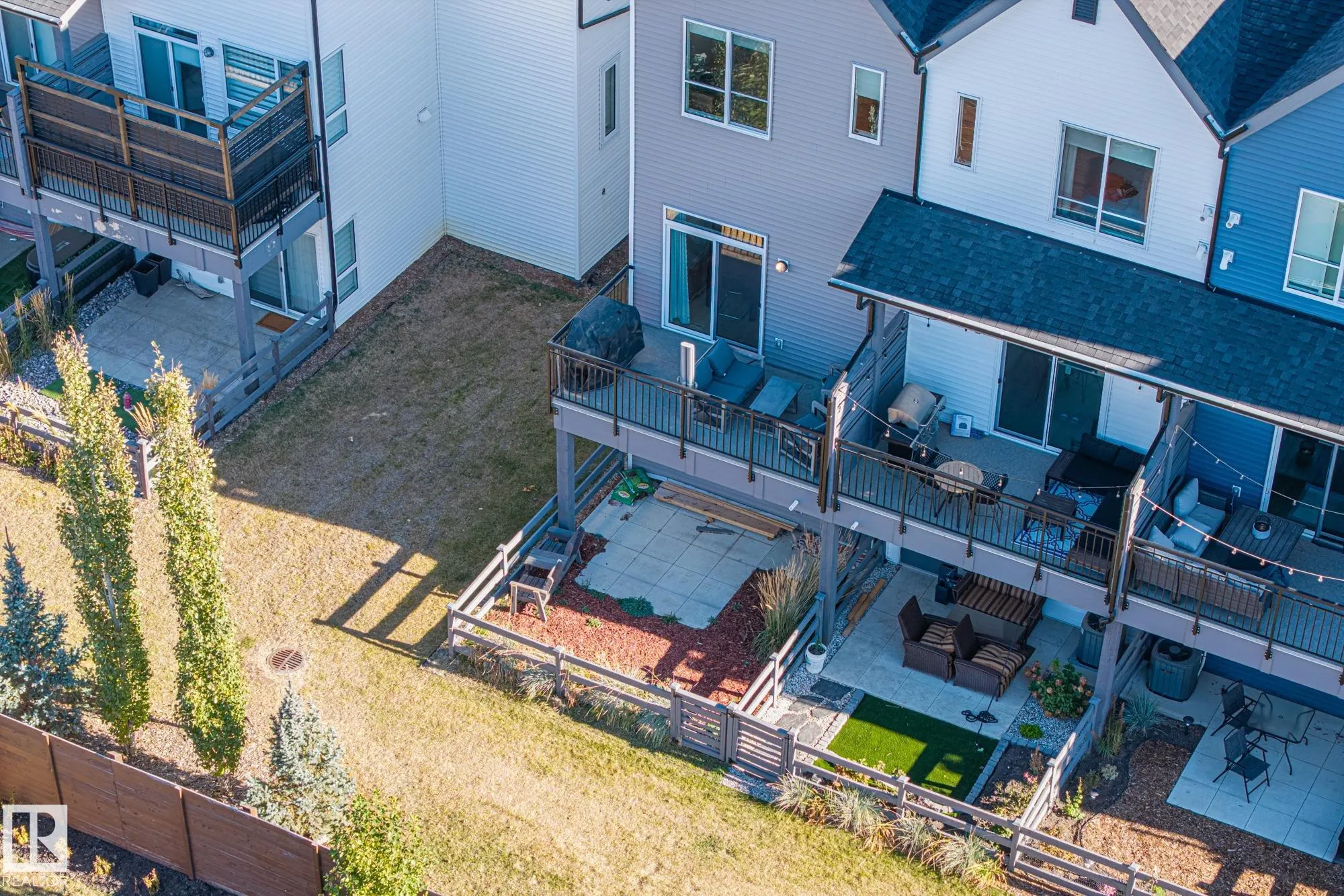 100 JENSEN LAKES Boulevard