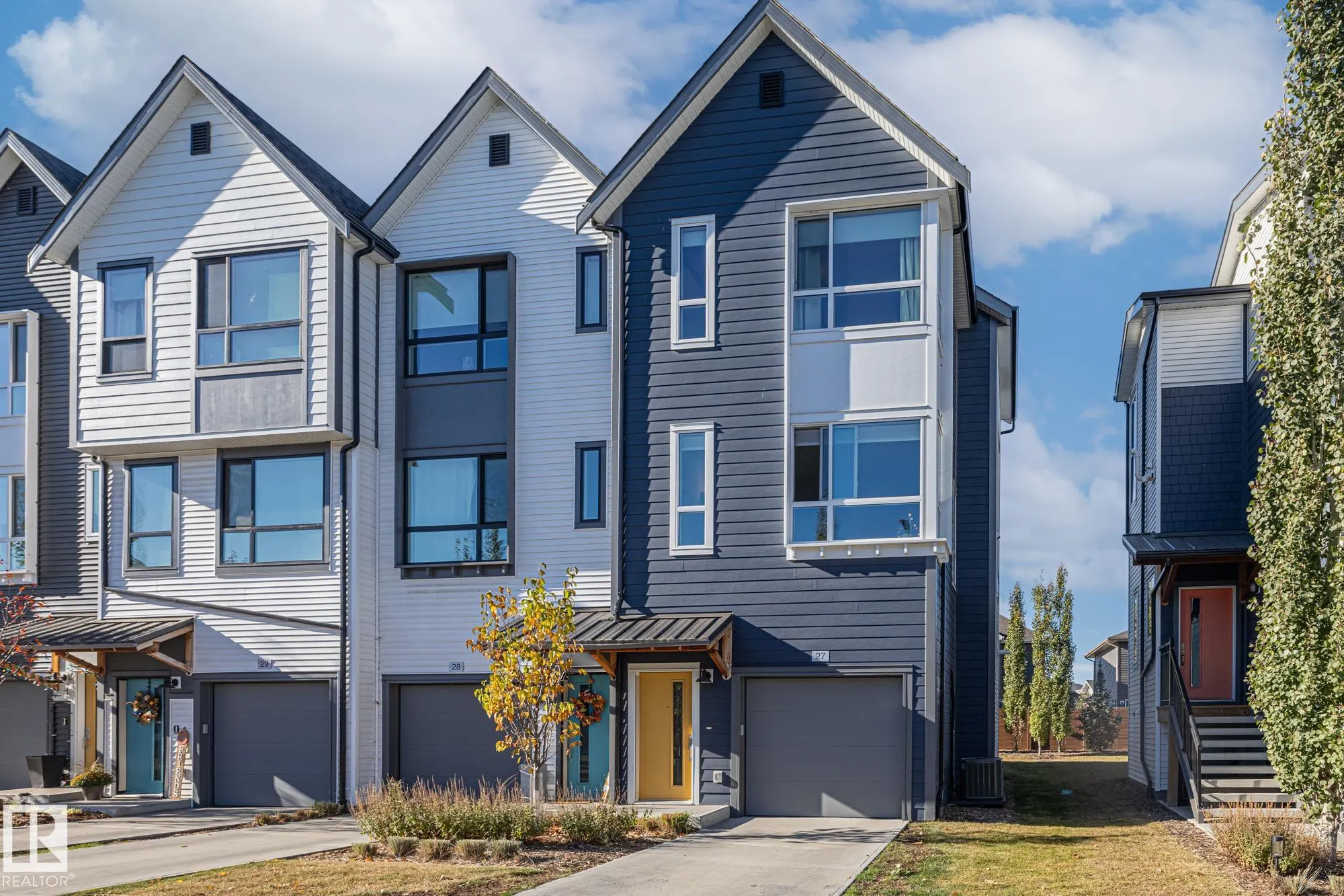 100 JENSEN LAKES Boulevard