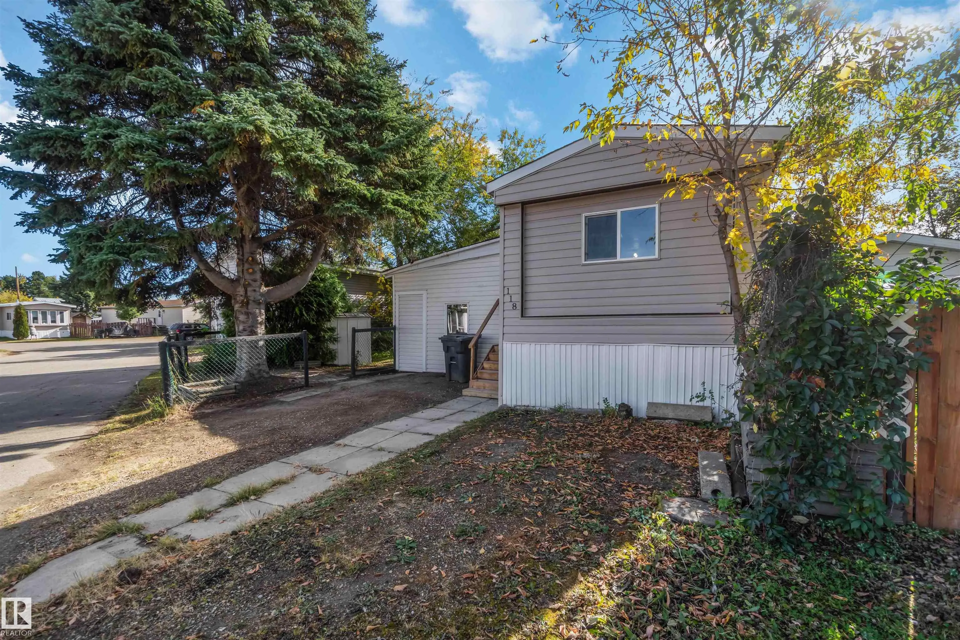 #118 305 Calahoo Road