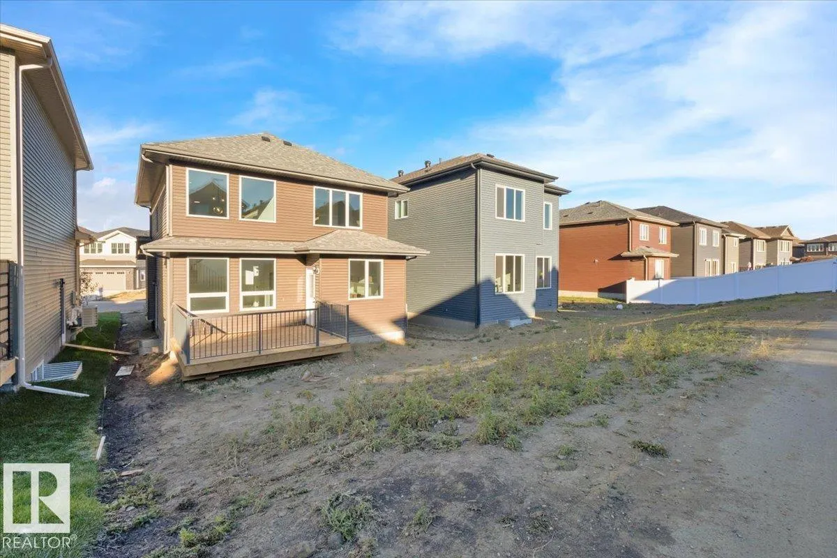 1115 GYRFALCON Crescent