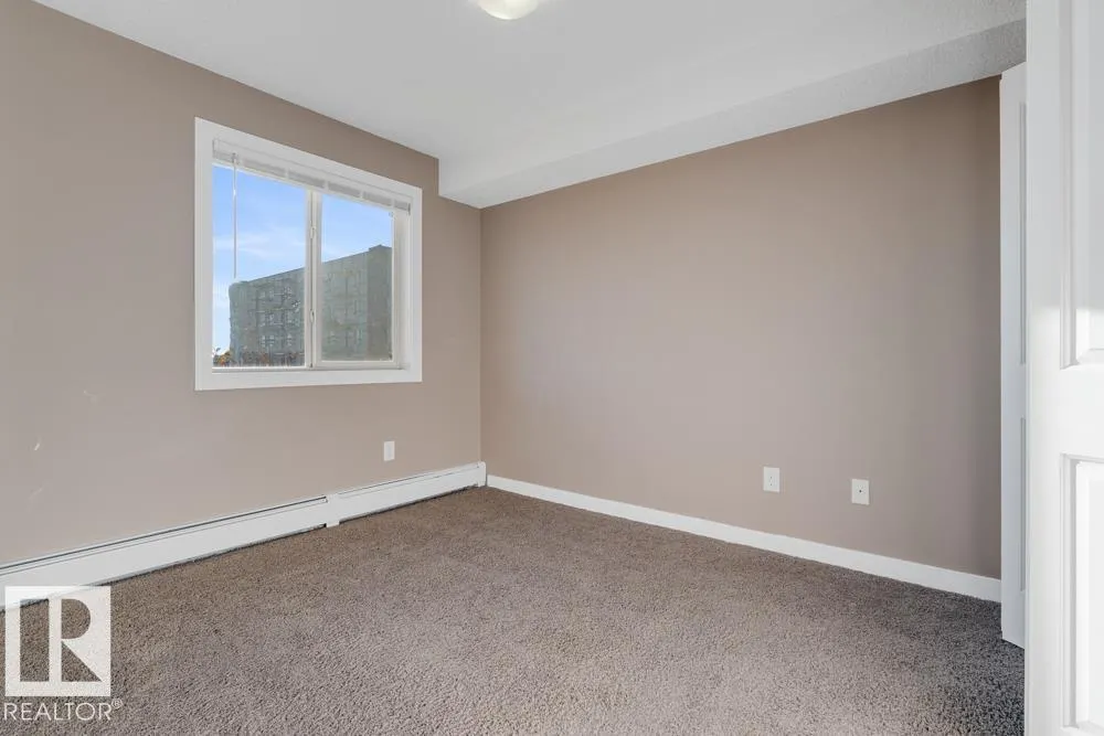 11803 22 Avenue