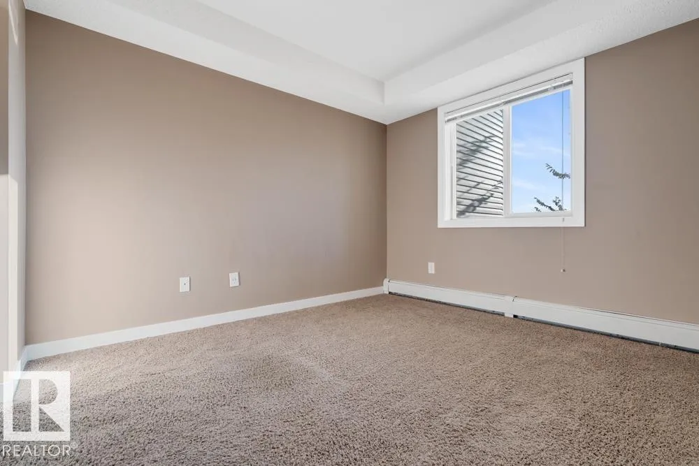 11803 22 Avenue