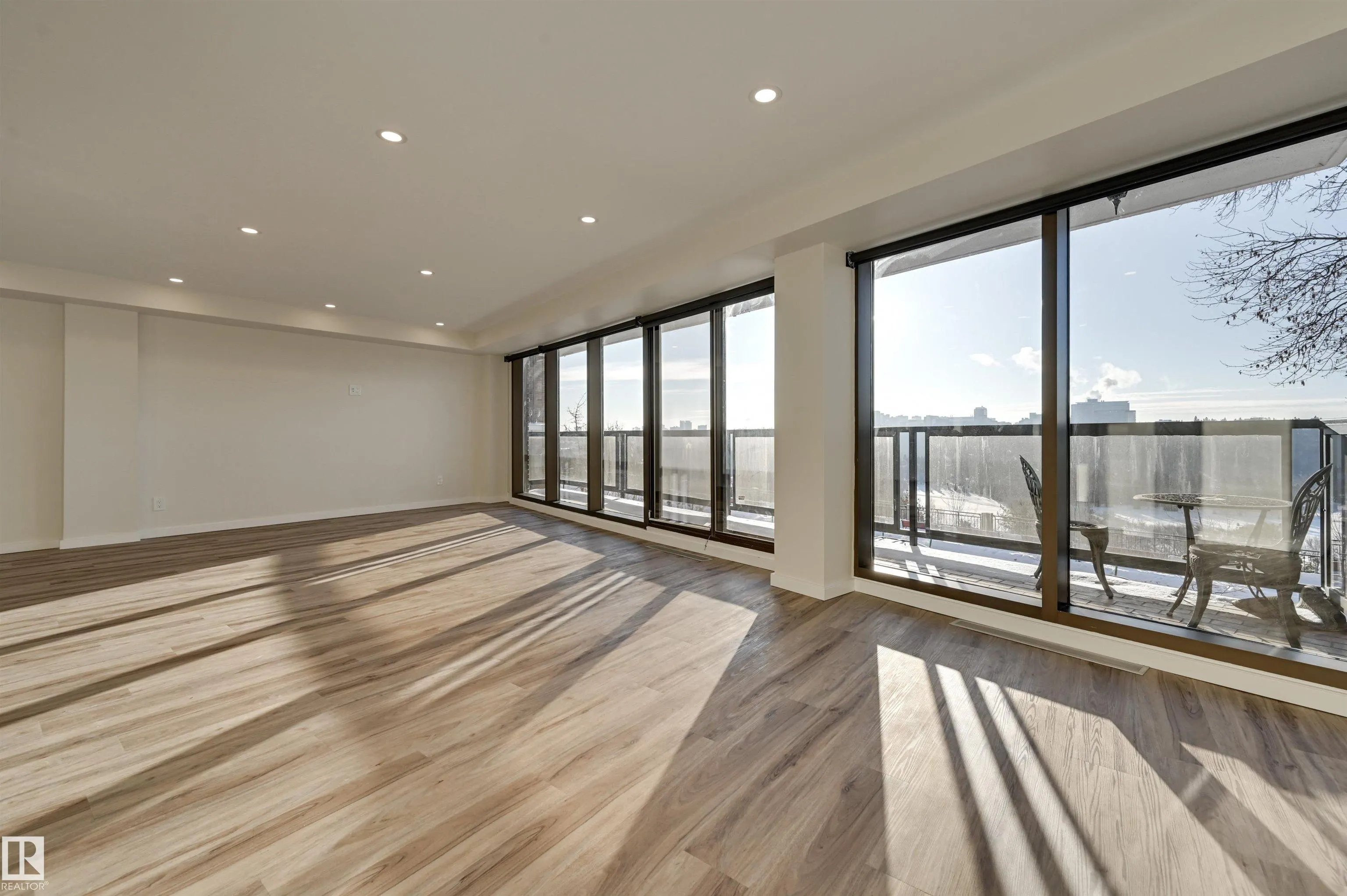 11960 100 Avenue