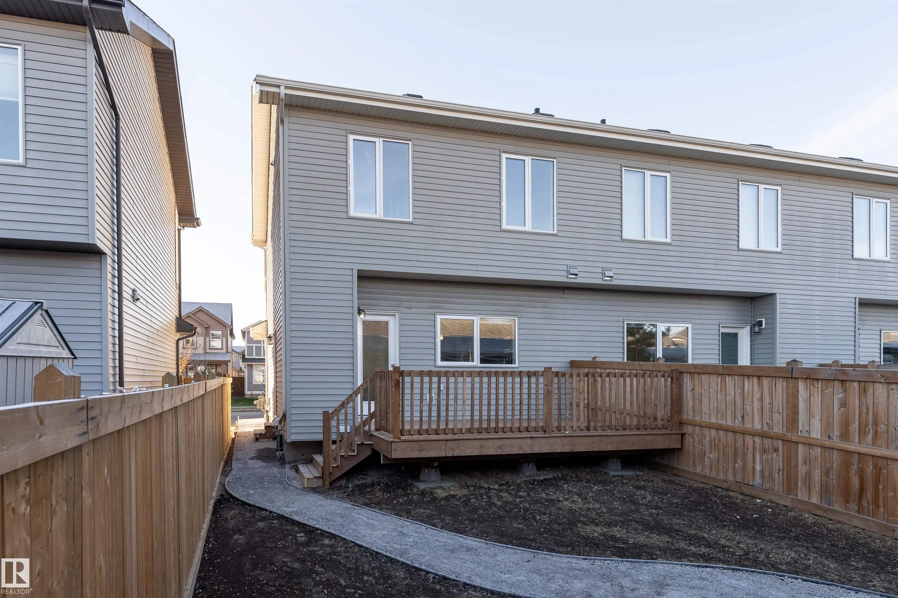 388 ALLARD Boulevard