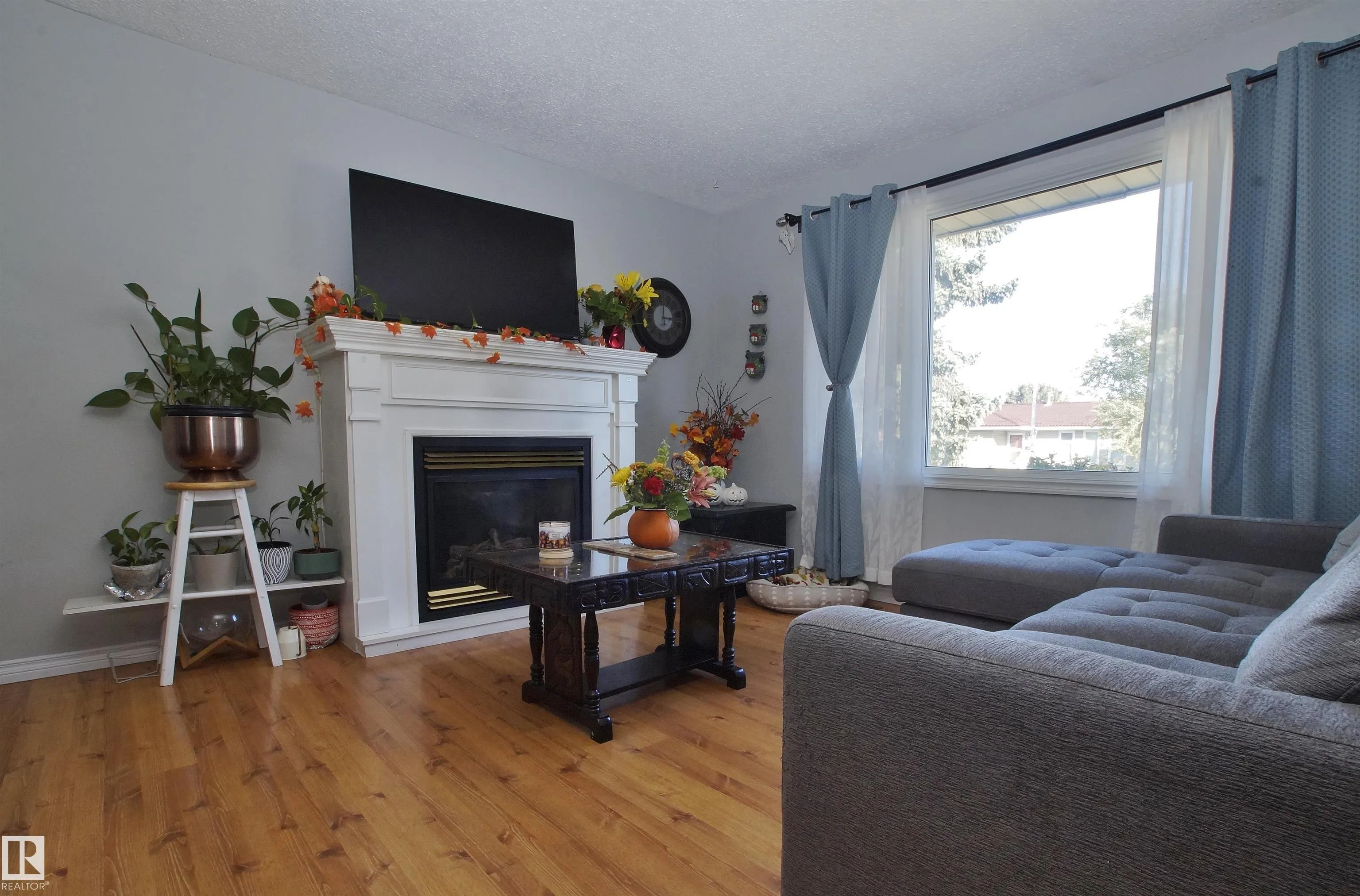 190 CLAREVIEW Road