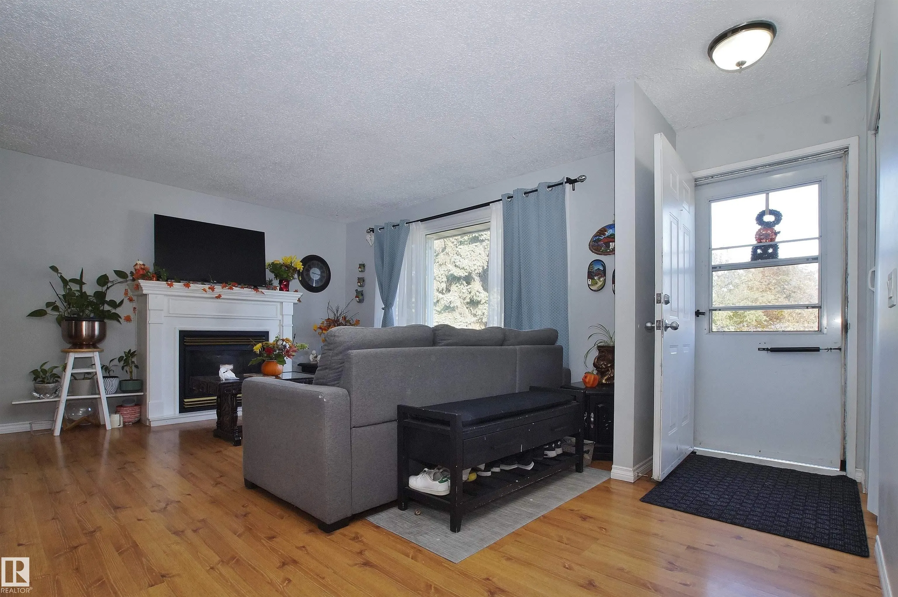 190 CLAREVIEW Road