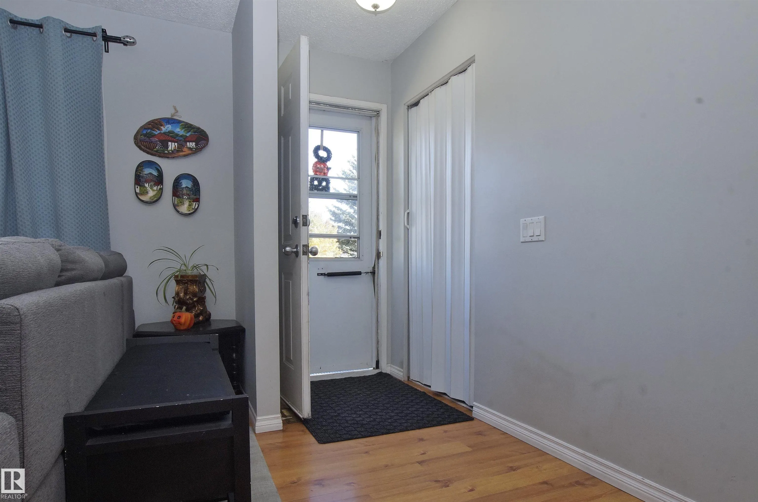 190 CLAREVIEW Road