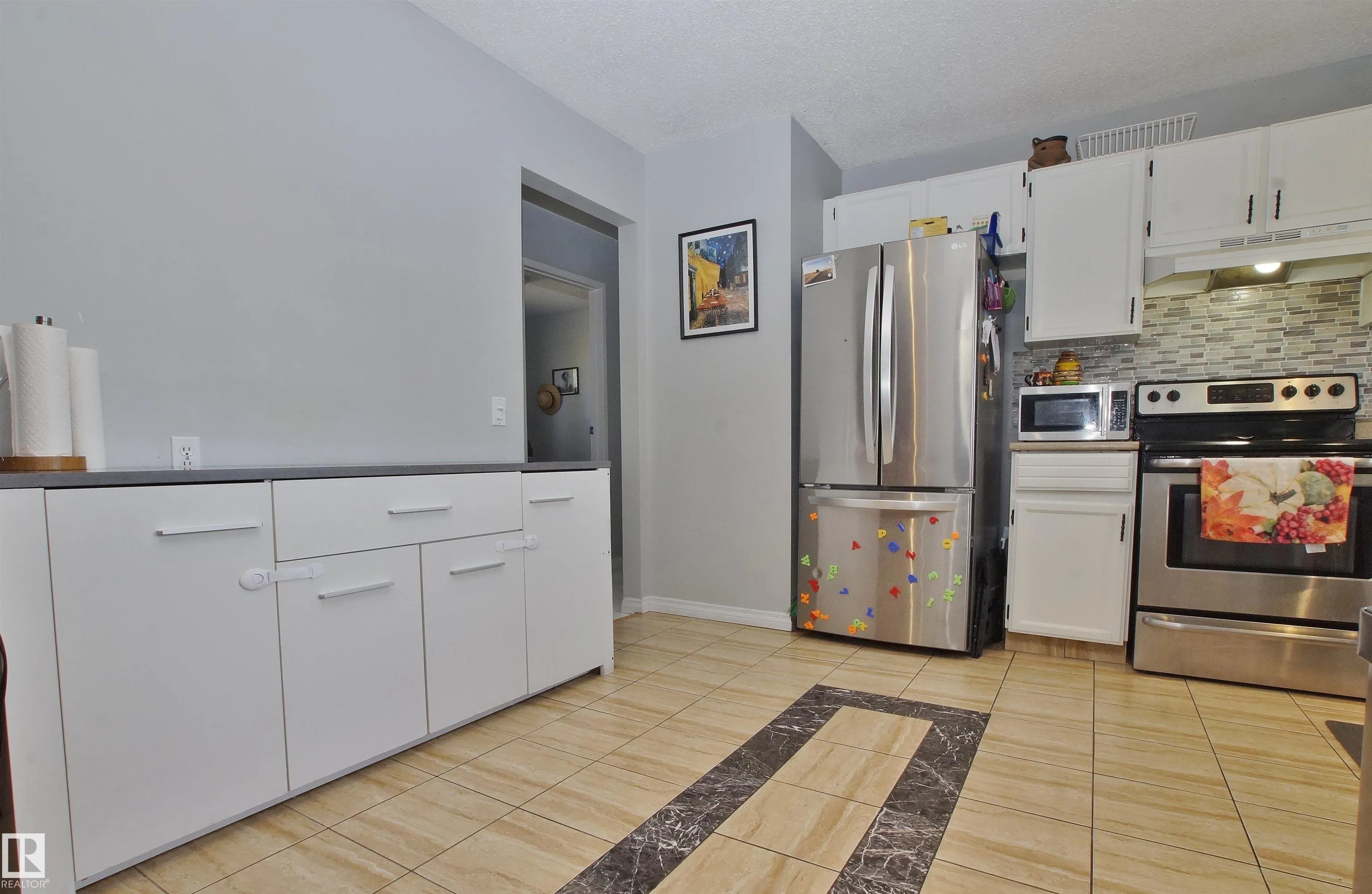 190 CLAREVIEW Road