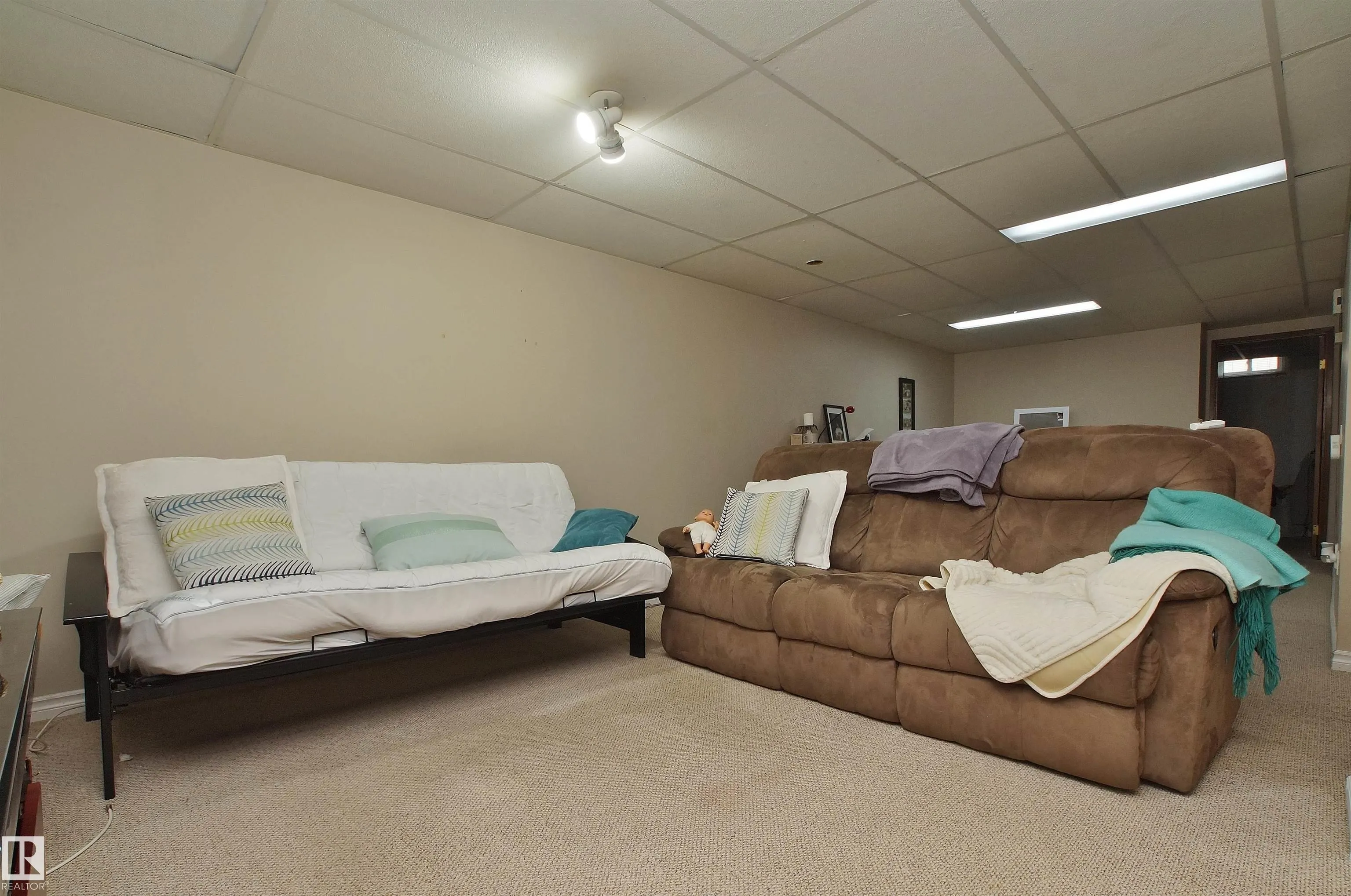 190 CLAREVIEW Road