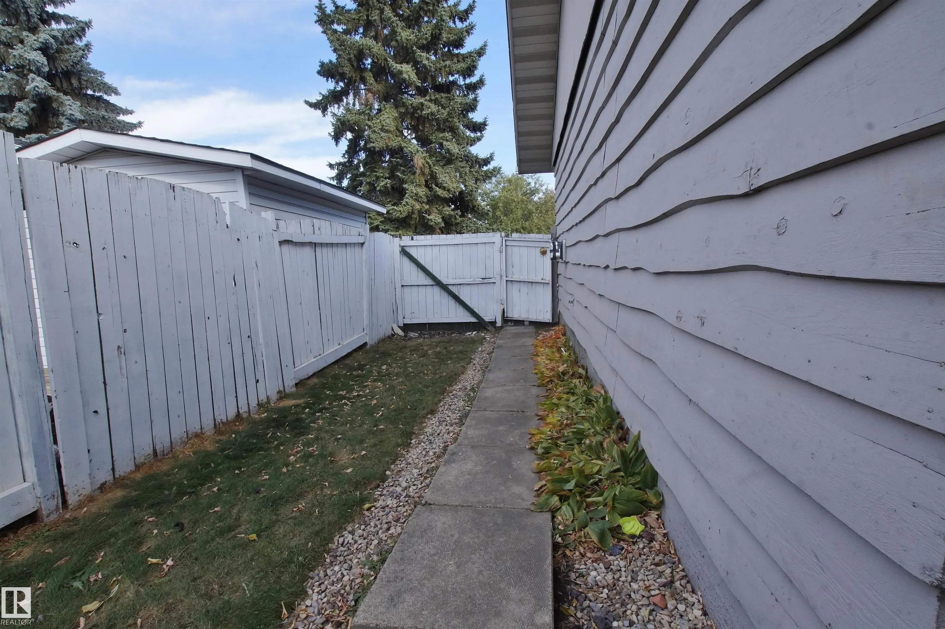 190 CLAREVIEW Road