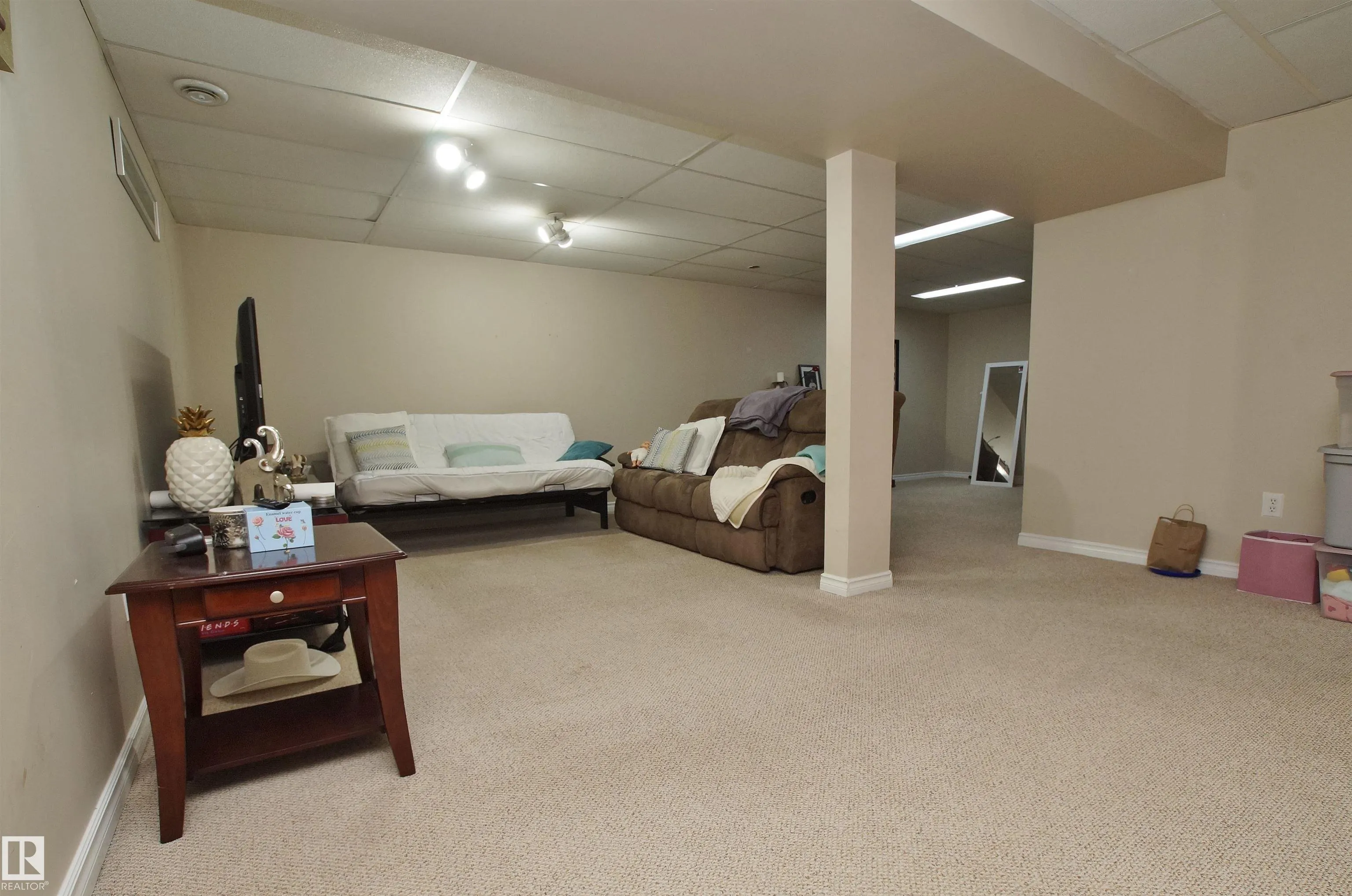 190 CLAREVIEW Road