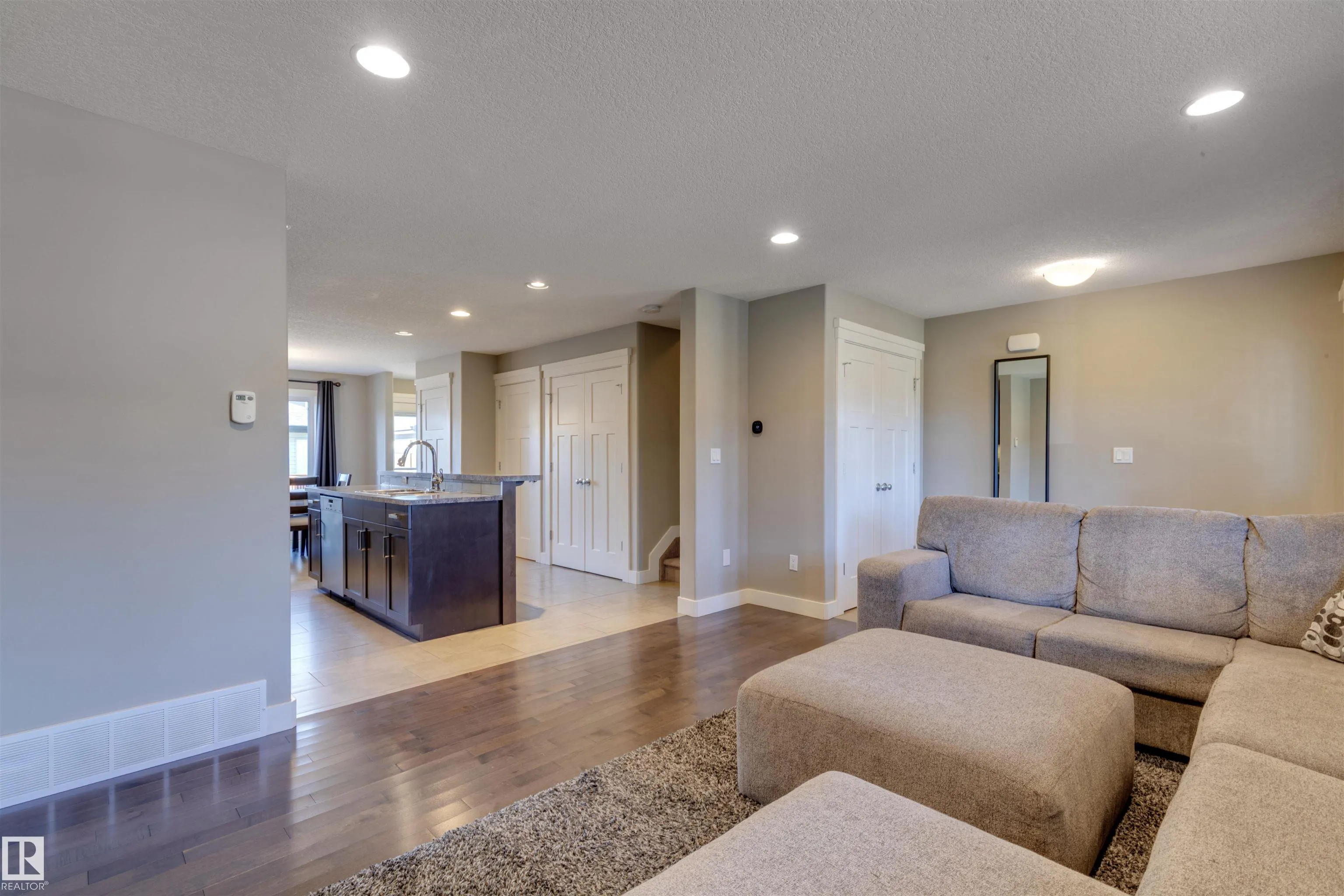 124 ALLARD Way