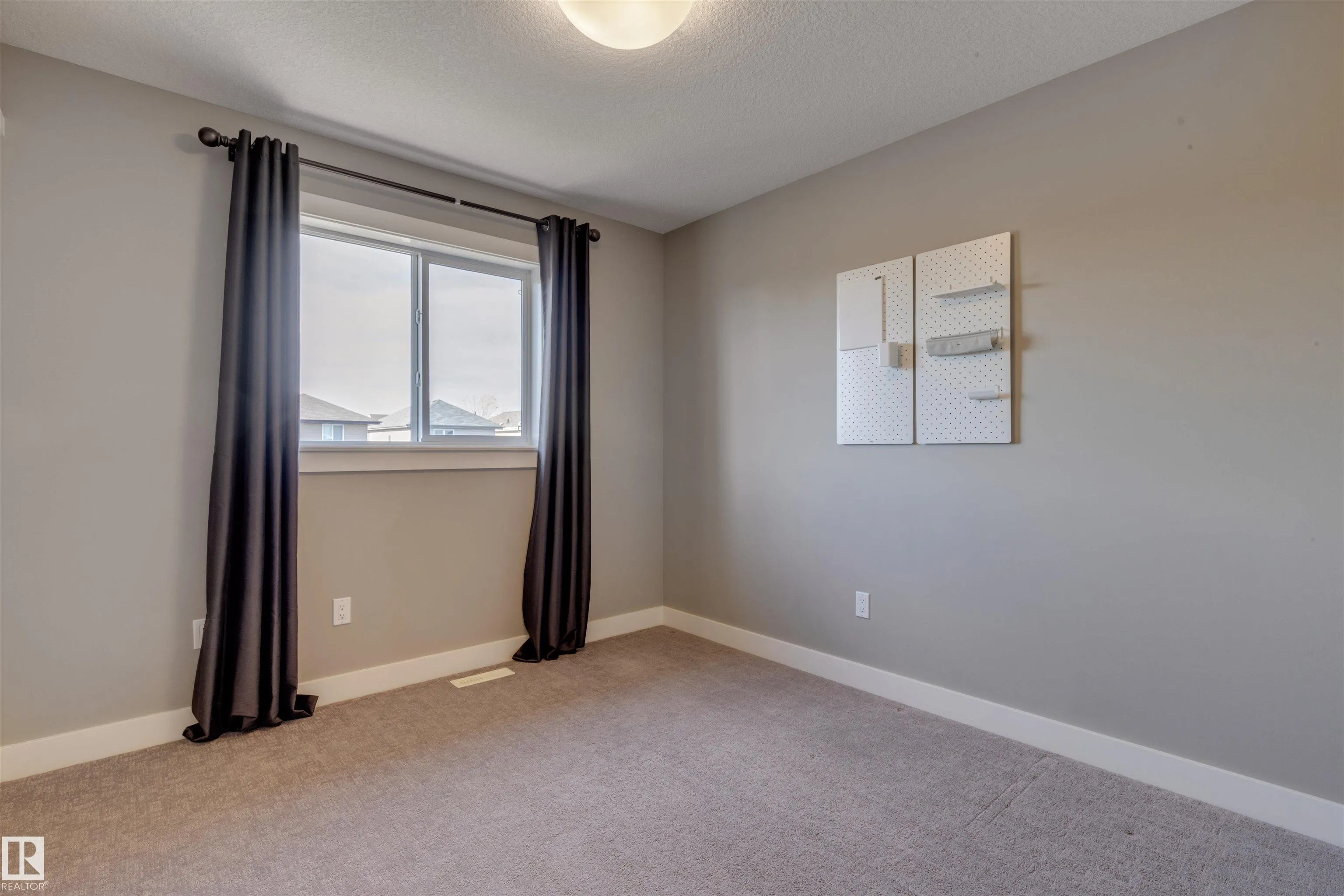 124 ALLARD Way