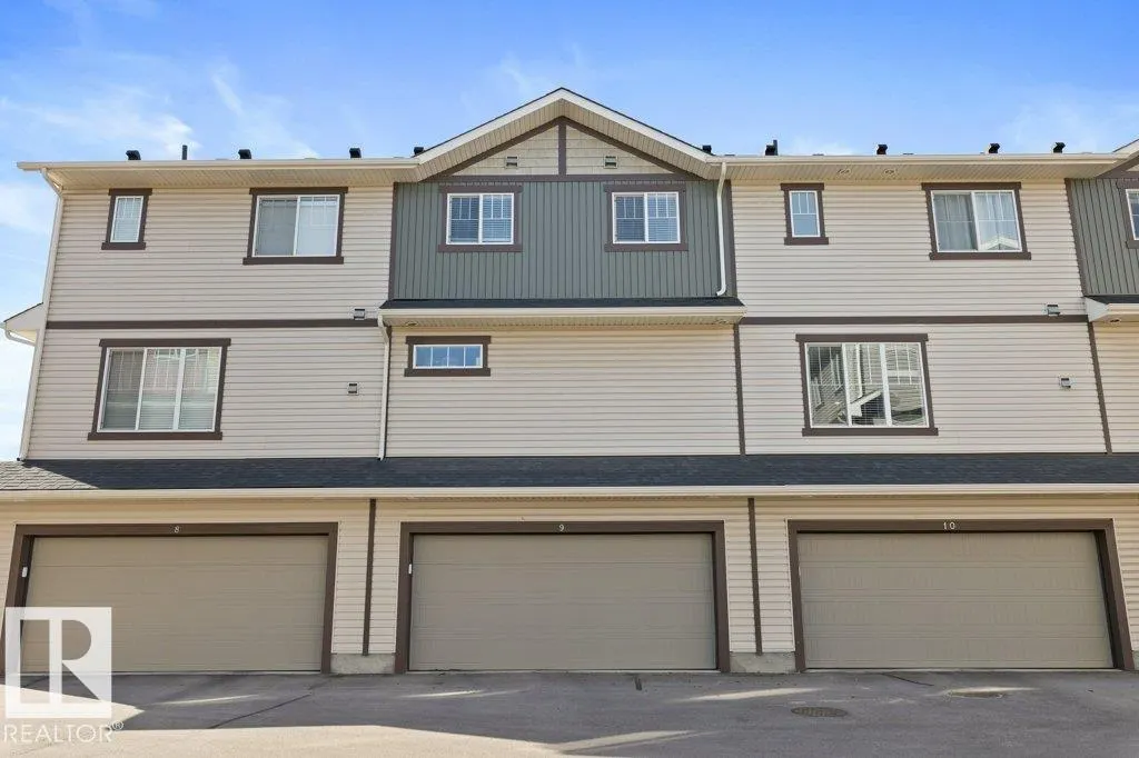 165 CY BECKER Boulevard