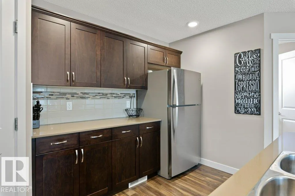 165 CY BECKER Boulevard