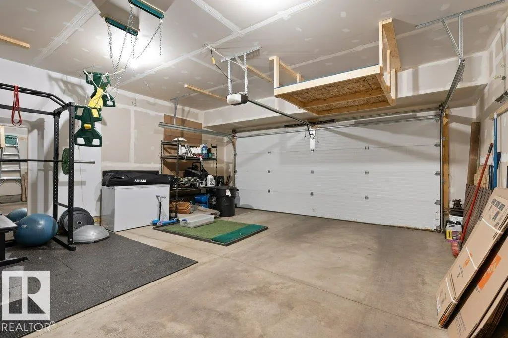 165 CY BECKER Boulevard