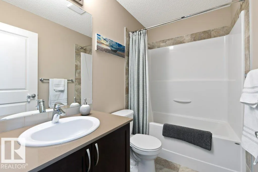 165 CY BECKER Boulevard