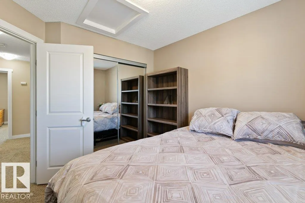 165 CY BECKER Boulevard