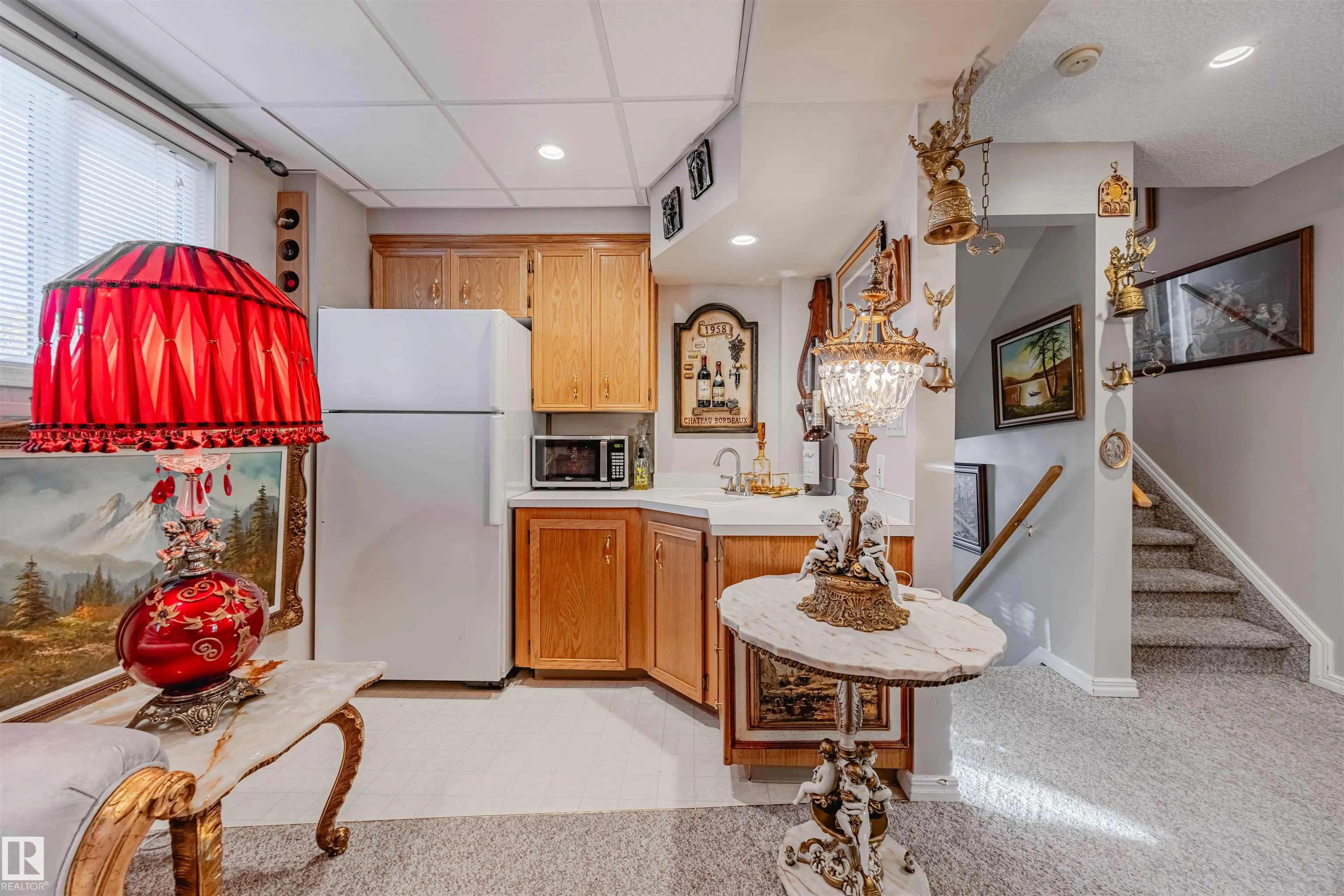 15 WILLIAM HUSTLER Crescent