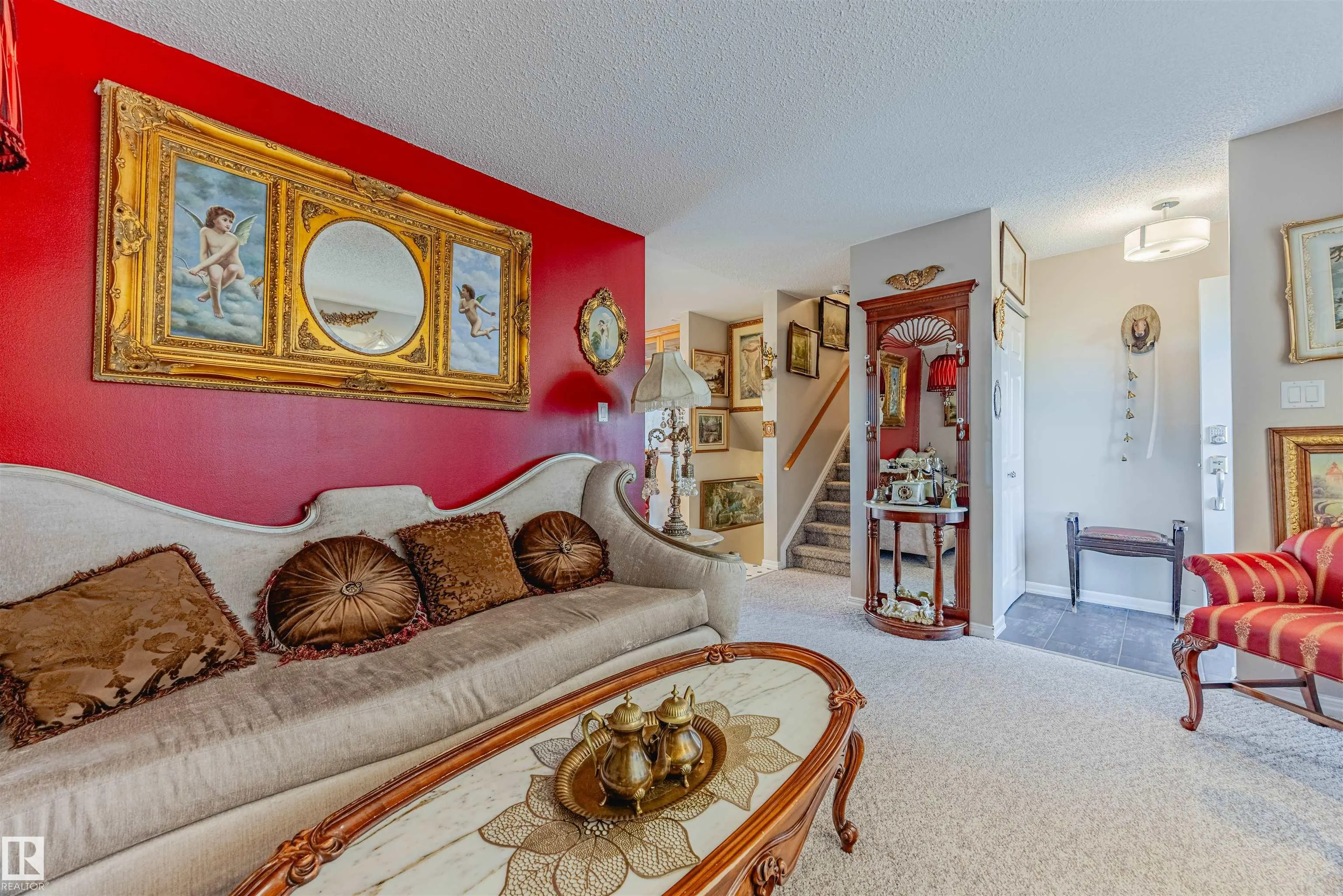 15 WILLIAM HUSTLER Crescent