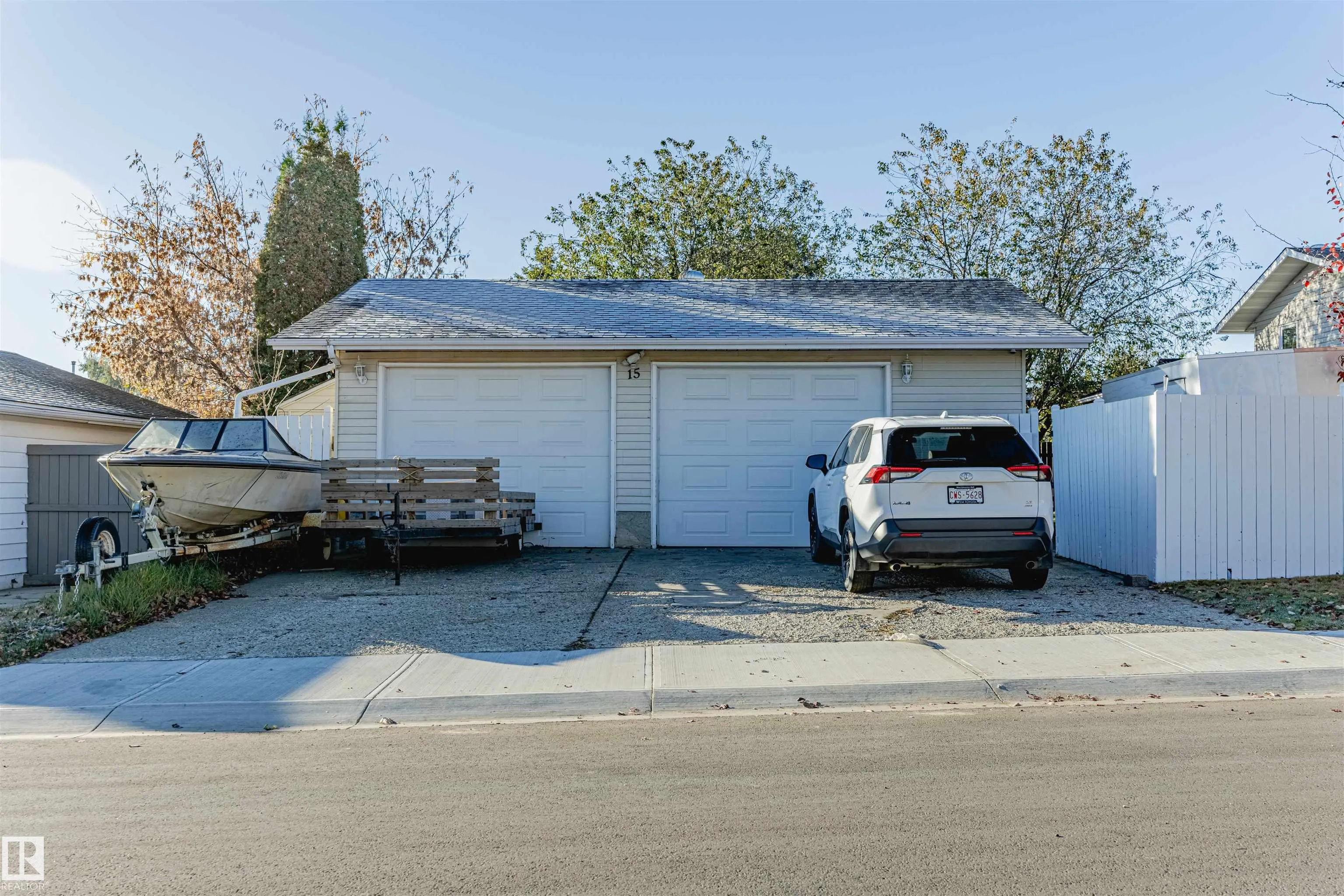 15 WILLIAM HUSTLER Crescent