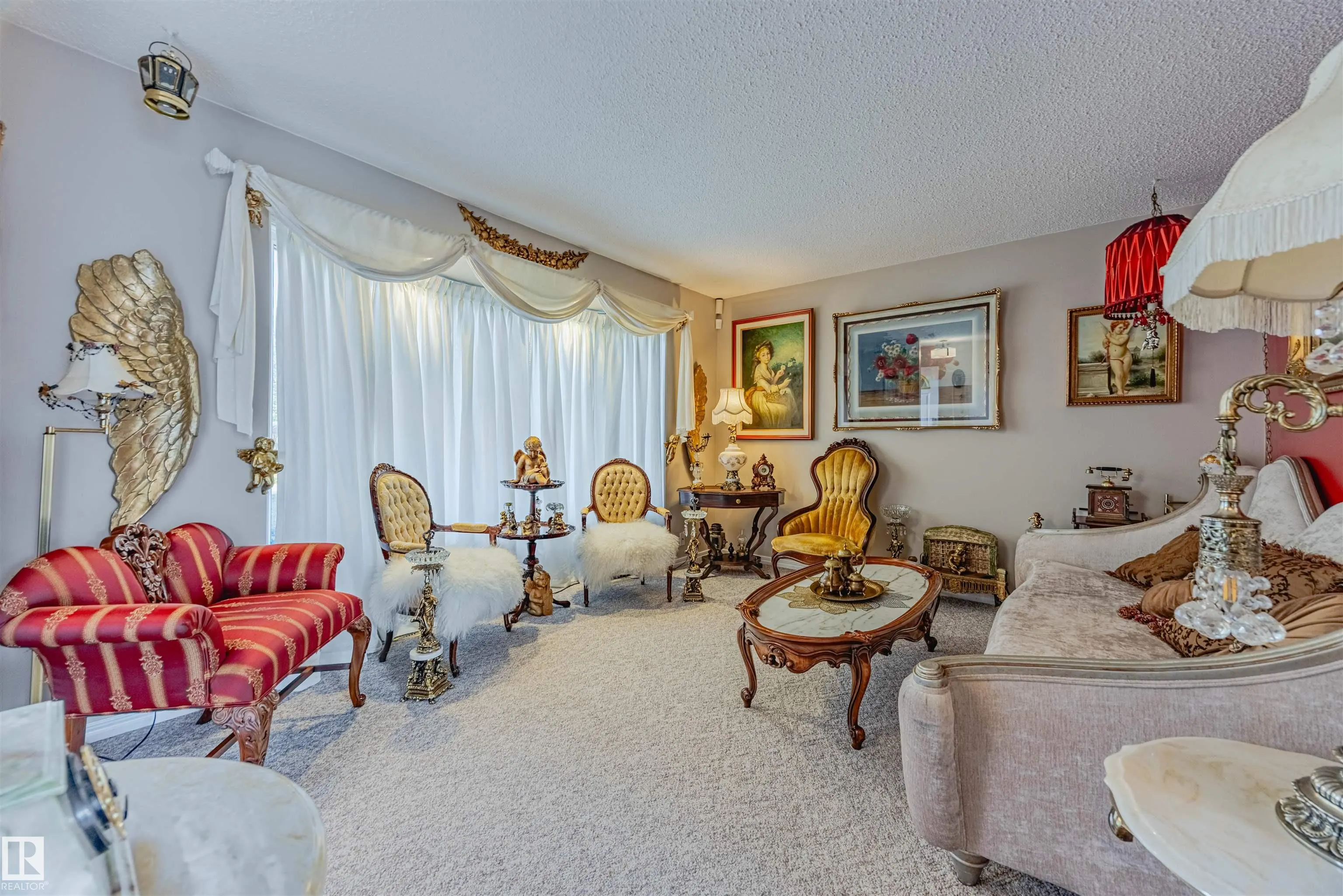 15 WILLIAM HUSTLER Crescent
