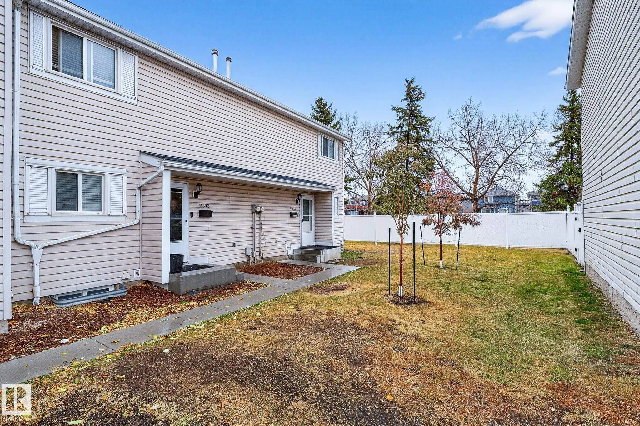 11398 139 Avenue